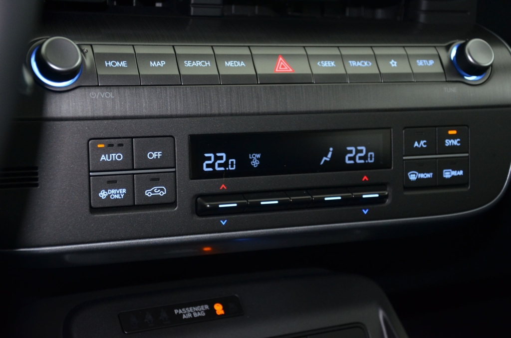 HYUNDAI Kona EV 65.4 kWh Premium *360°*-image-22
