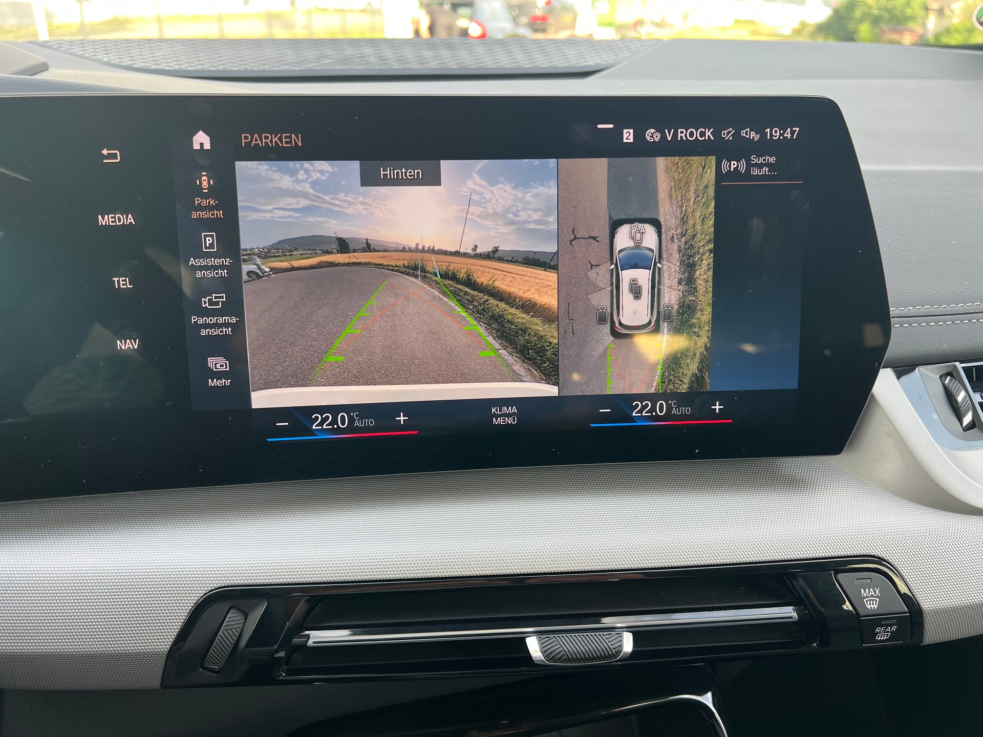 BMW 218d Active Tourer DKG- 360°-Kamera-image-22