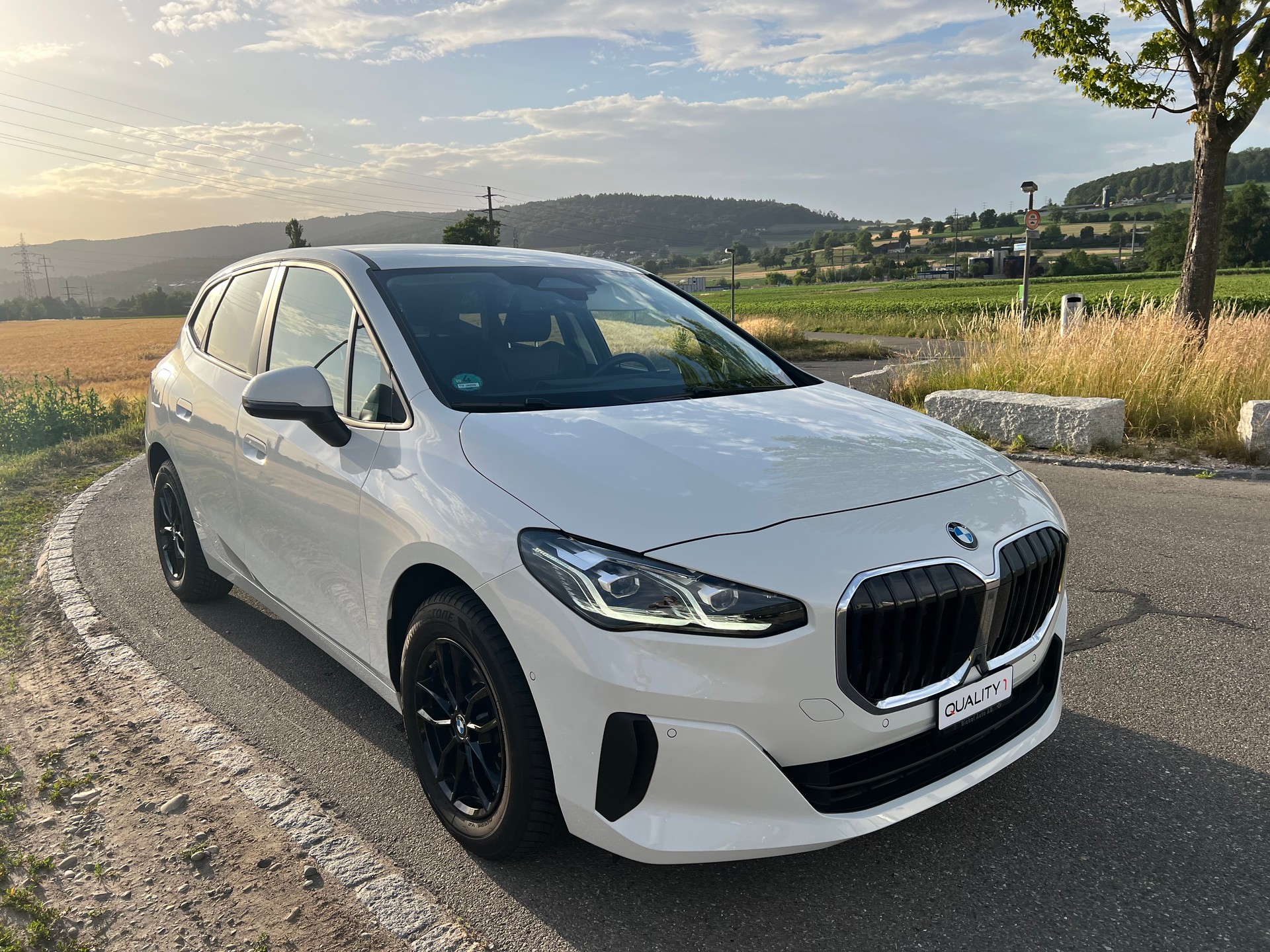 BMW 218d Active Tourer DKG- 360°-Kamera-image-2