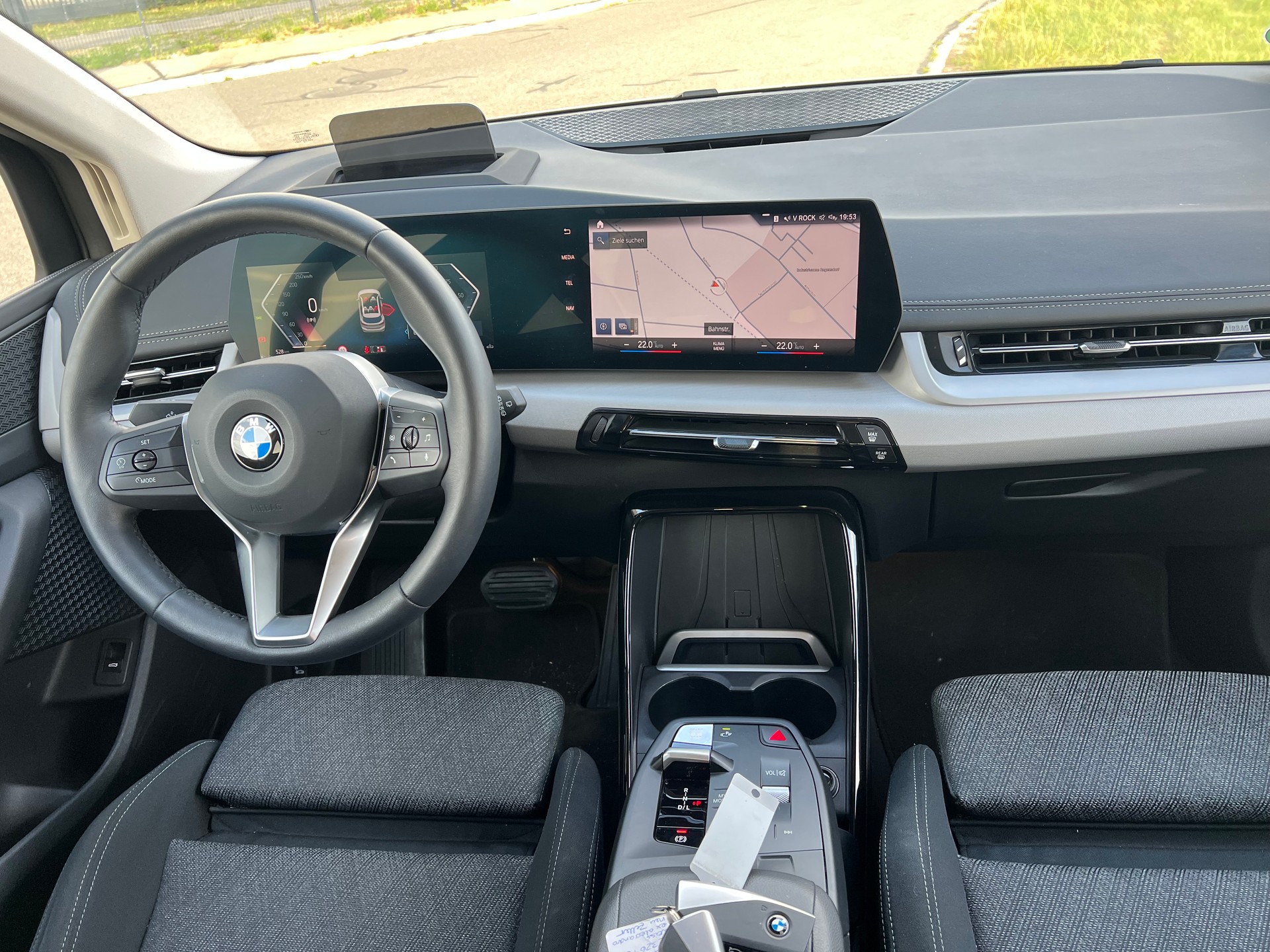BMW 218d Active Tourer DKG- 360°-Kamera-image-18