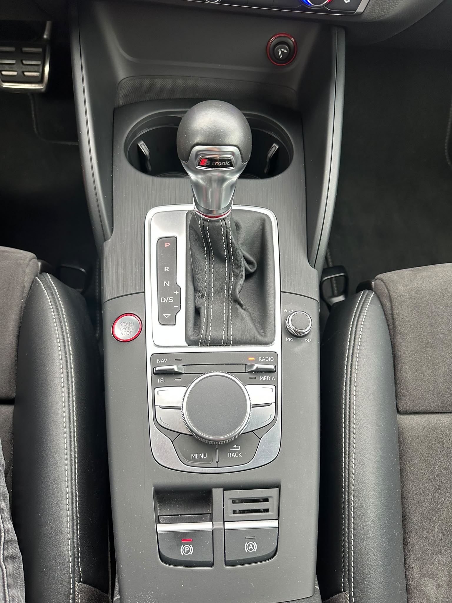 AUDI S3 Sportback 2.0 TFSI quattro S-tronic-image-18