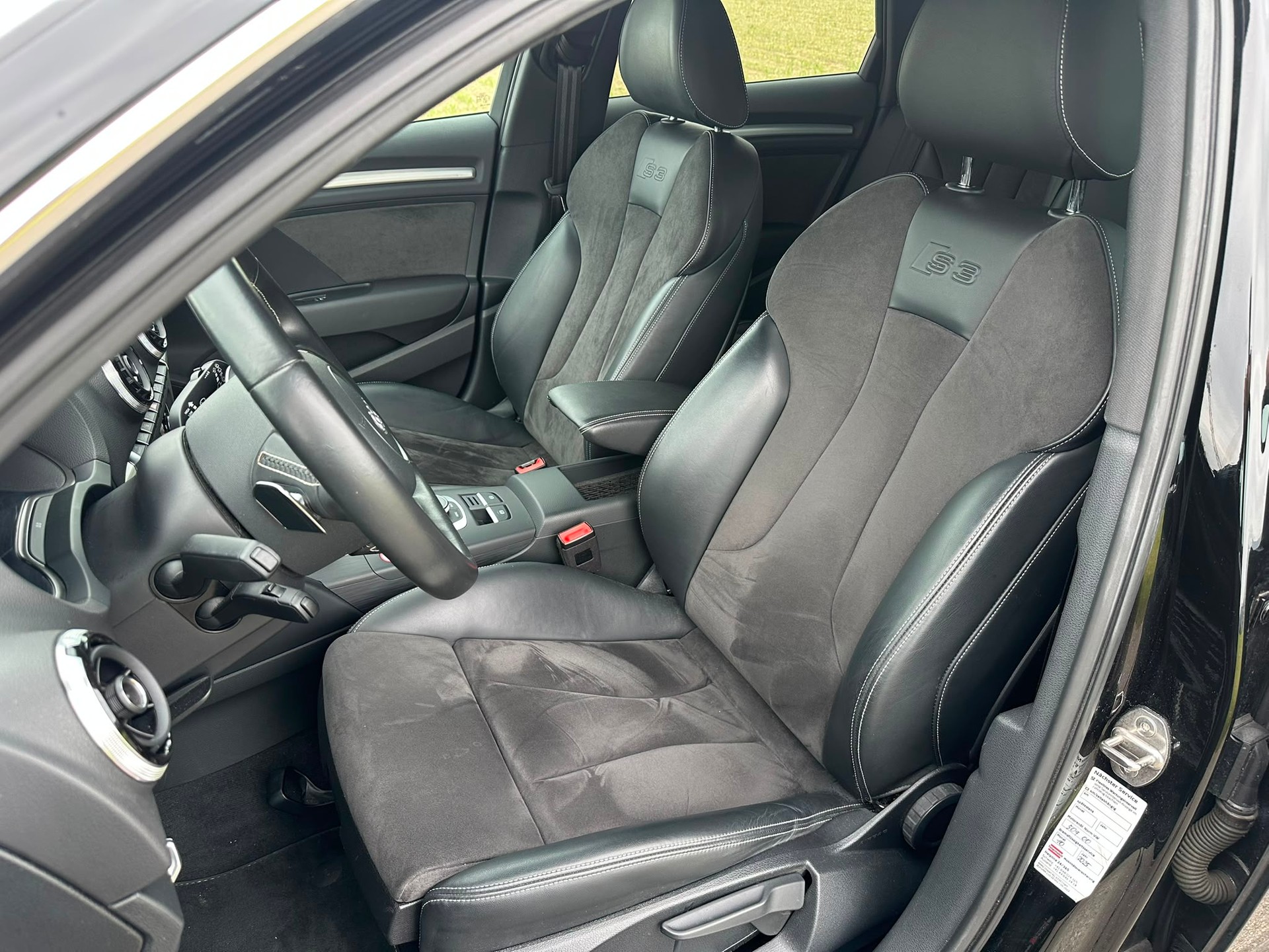 AUDI S3 Sportback 2.0 TFSI quattro S-tronic-image-10