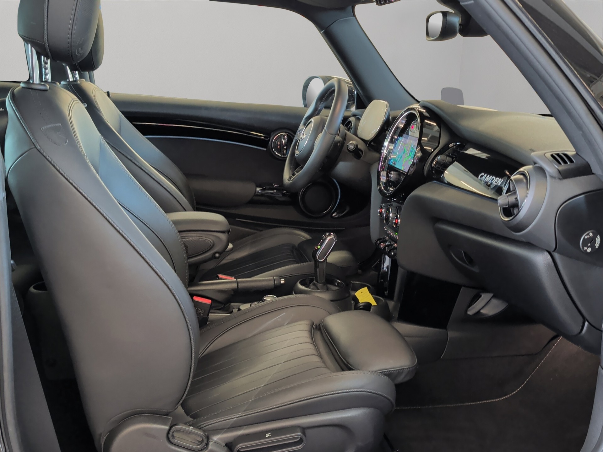 MINI Cooper Camden Edition Steptronic DKG-image-19