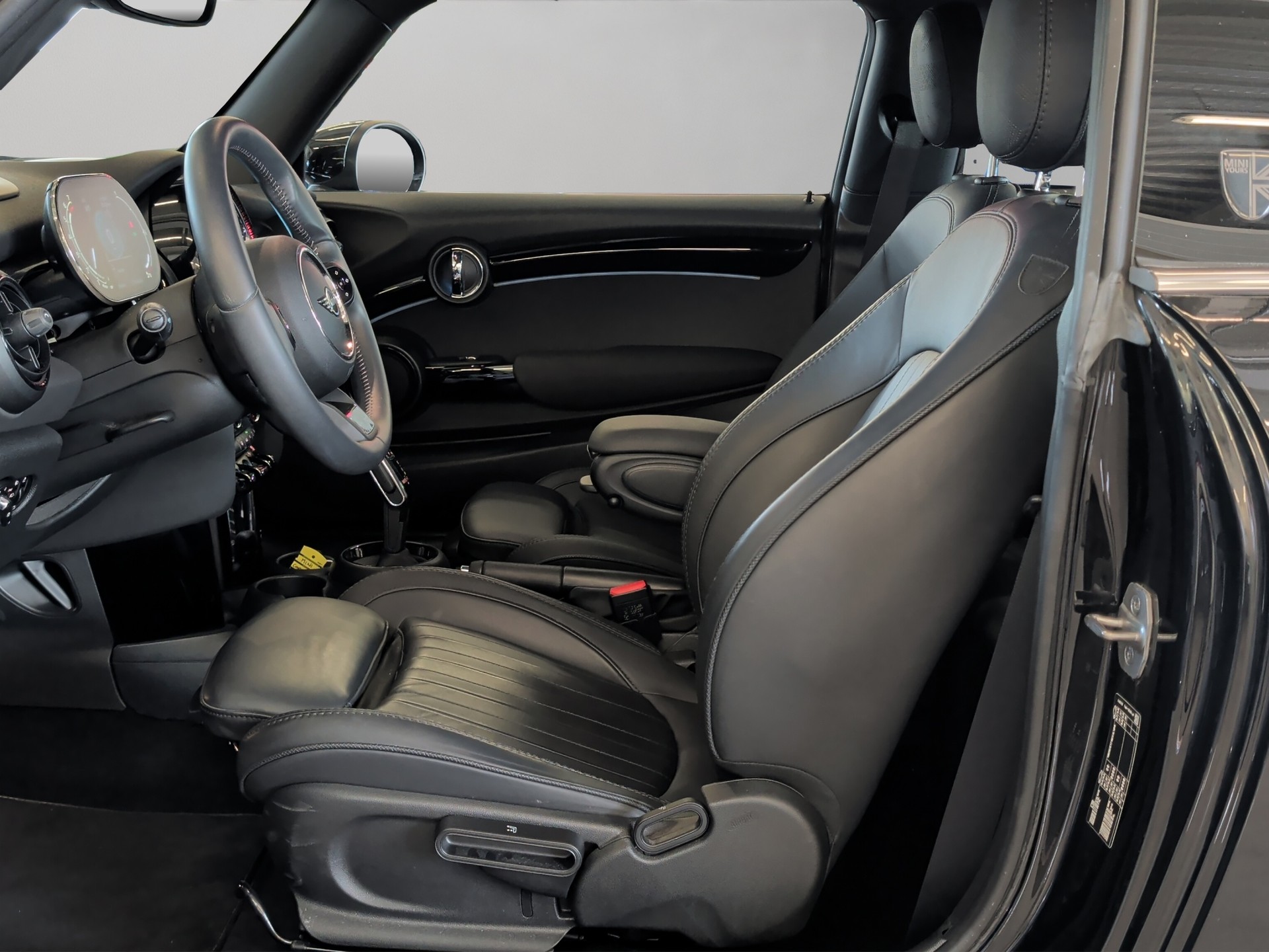 MINI Cooper Camden Edition Steptronic DKG-image-10