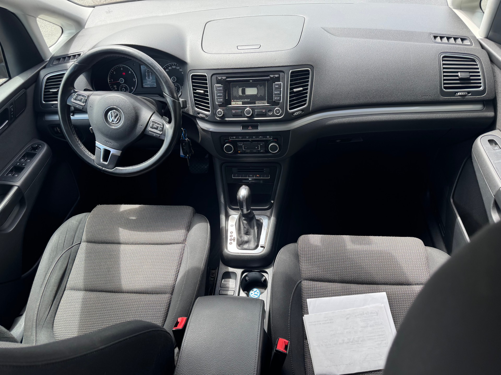 VW Sharan 2.0 TDI BlueMotion Technology Highline DSG-image-8