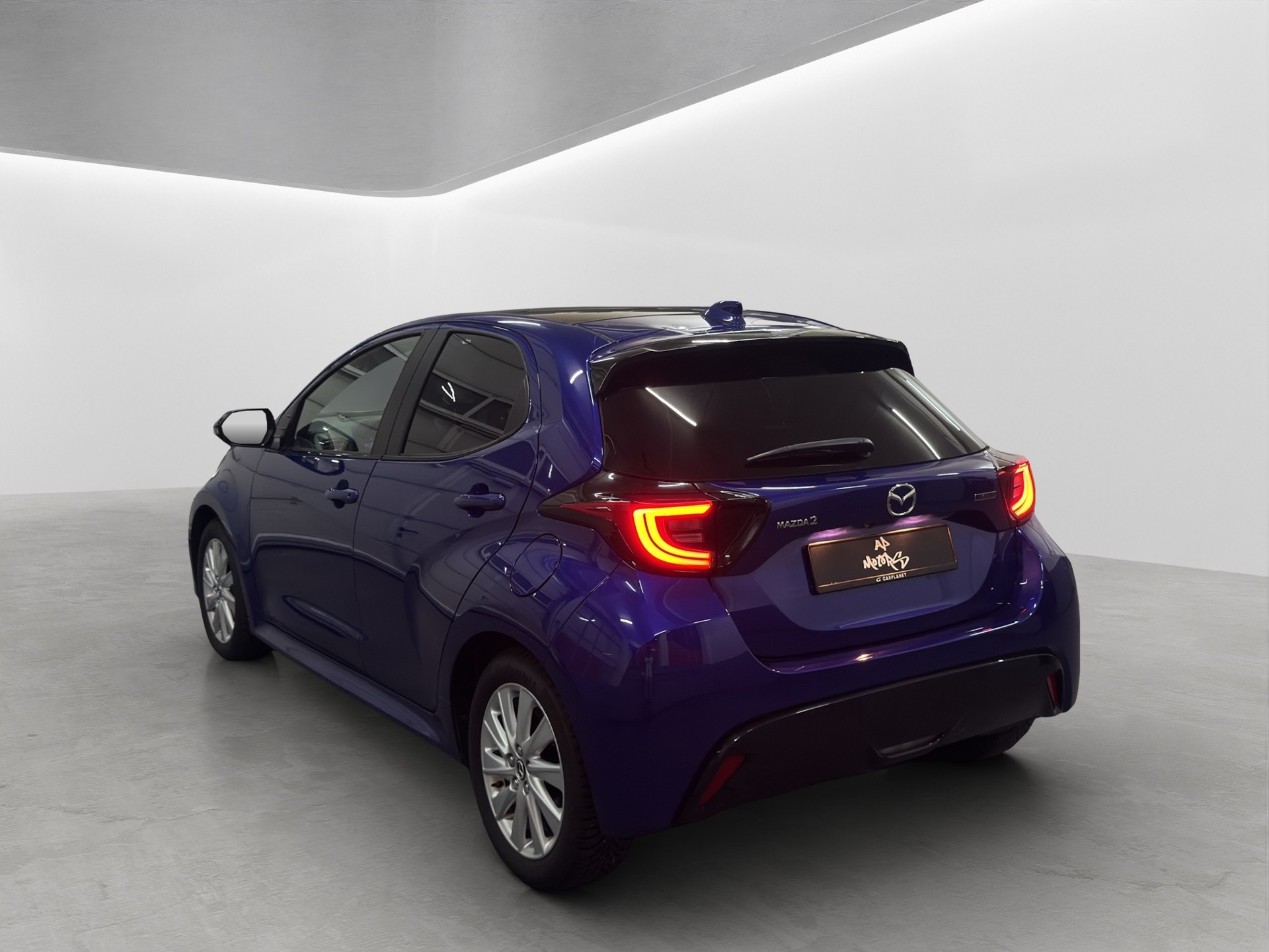 MAZDA 2 Hybrid Homura Plus-showroom-element-1