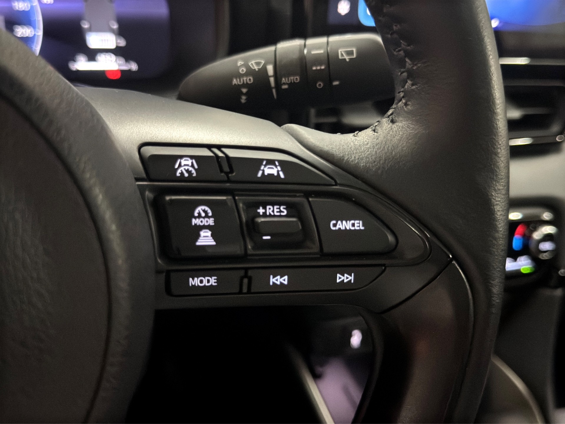 MAZDA 2 Hybrid Homura Plus-image-13