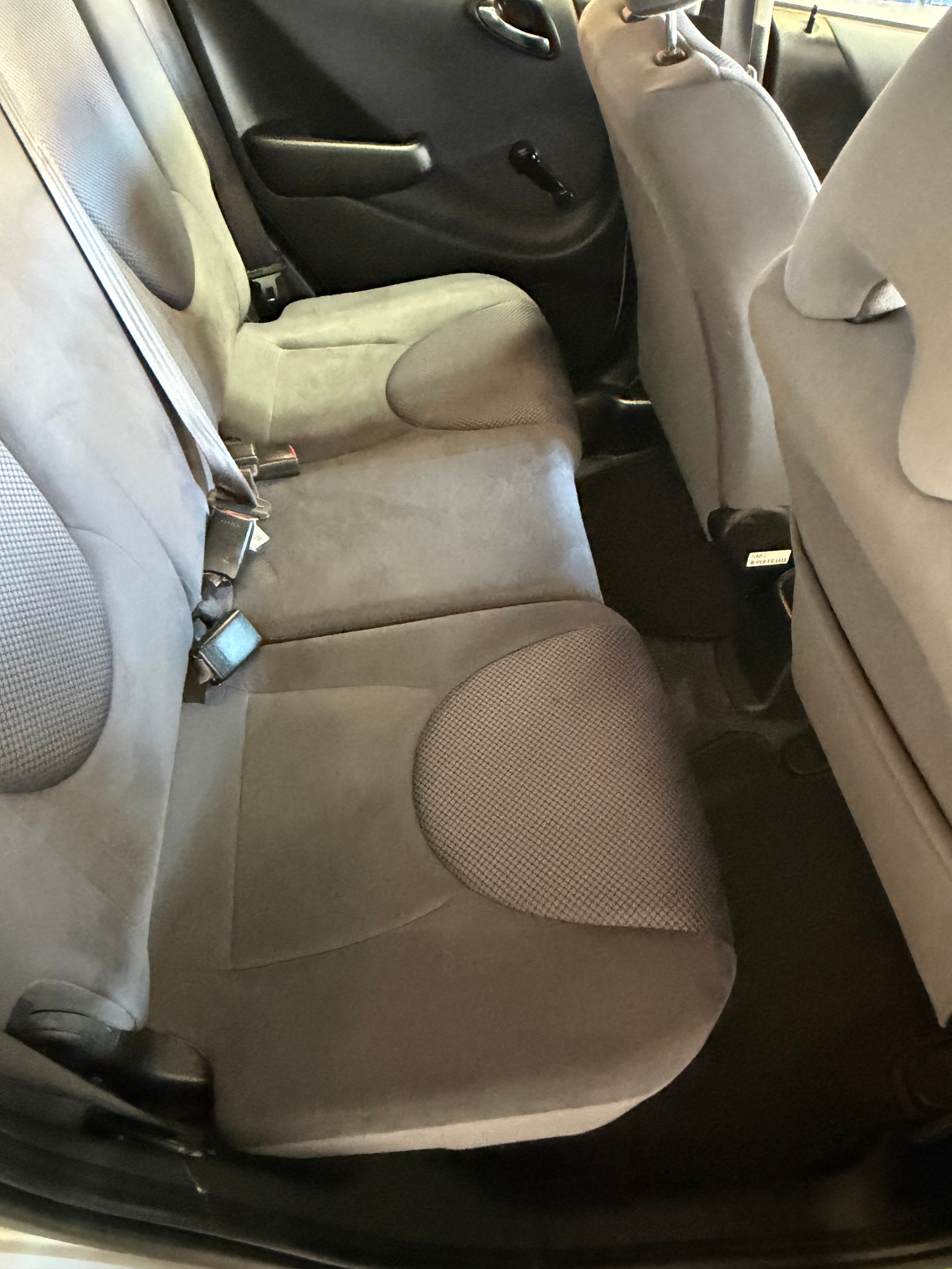 HONDA Jazz 1.4i LS Formula 1 CVT-image-8