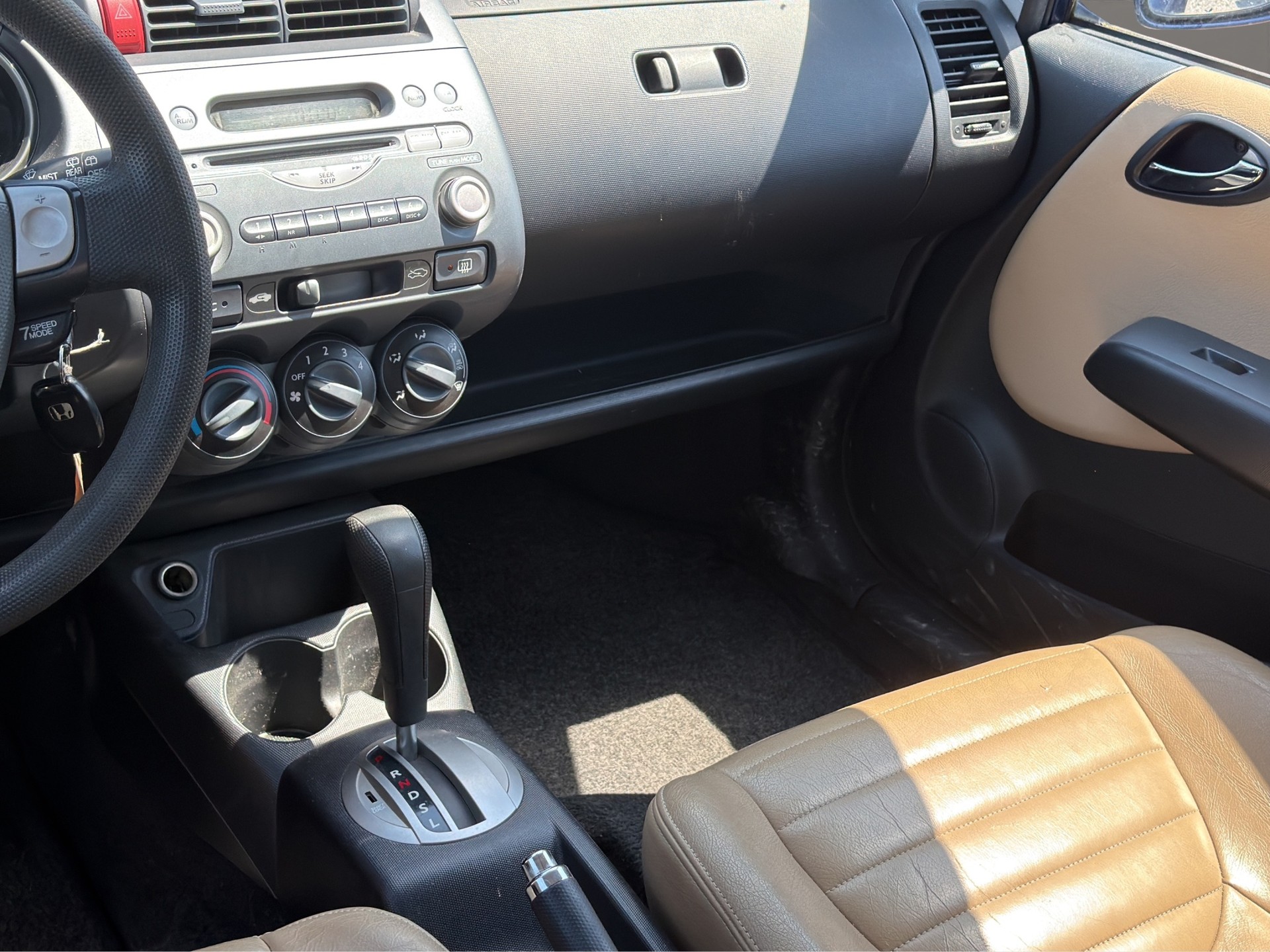 HONDA Jazz 1.4i Automatik-image-9