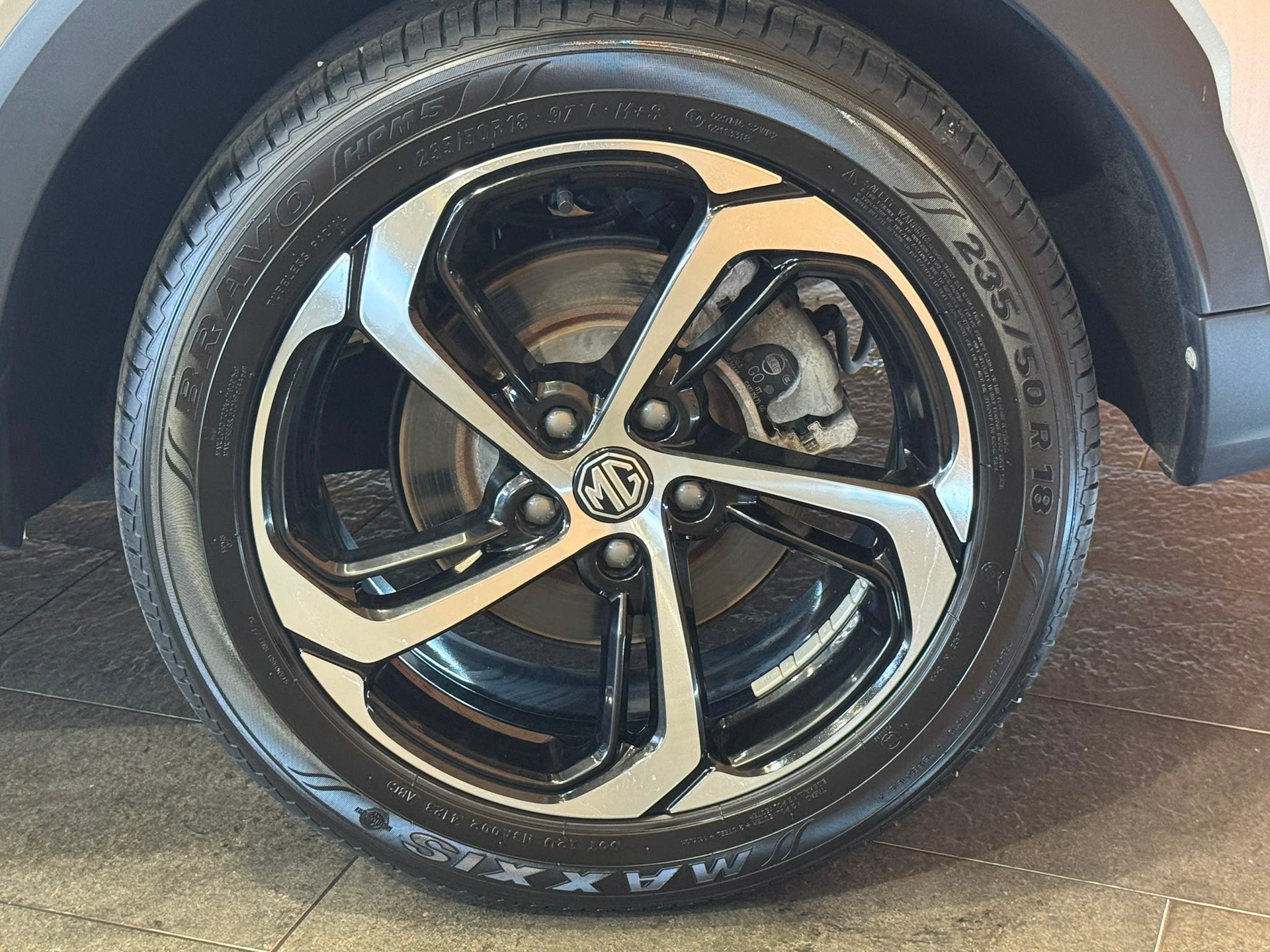 MG HS DTC Luxury-image-7