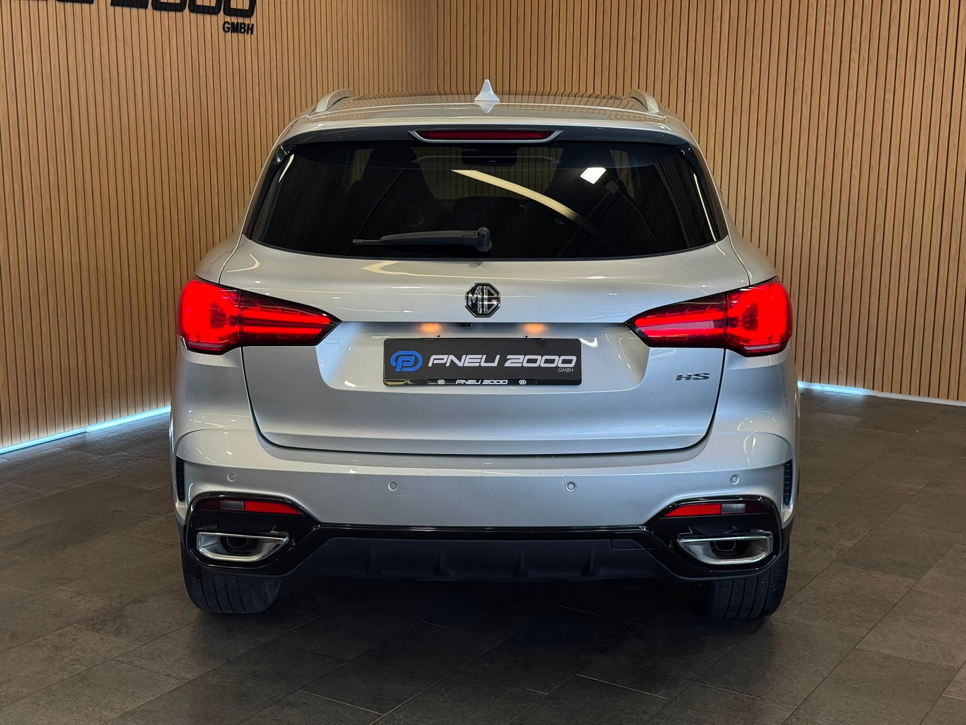 MG HS DTC Luxury-image-5