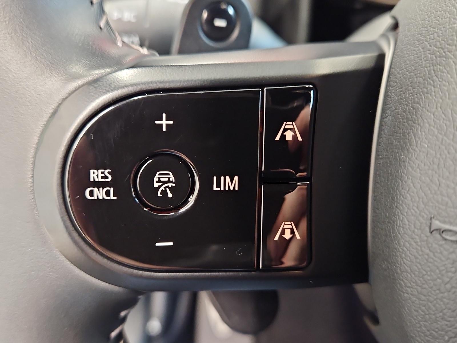 MINI Countryman John Cooper Works ALL4-image-18
