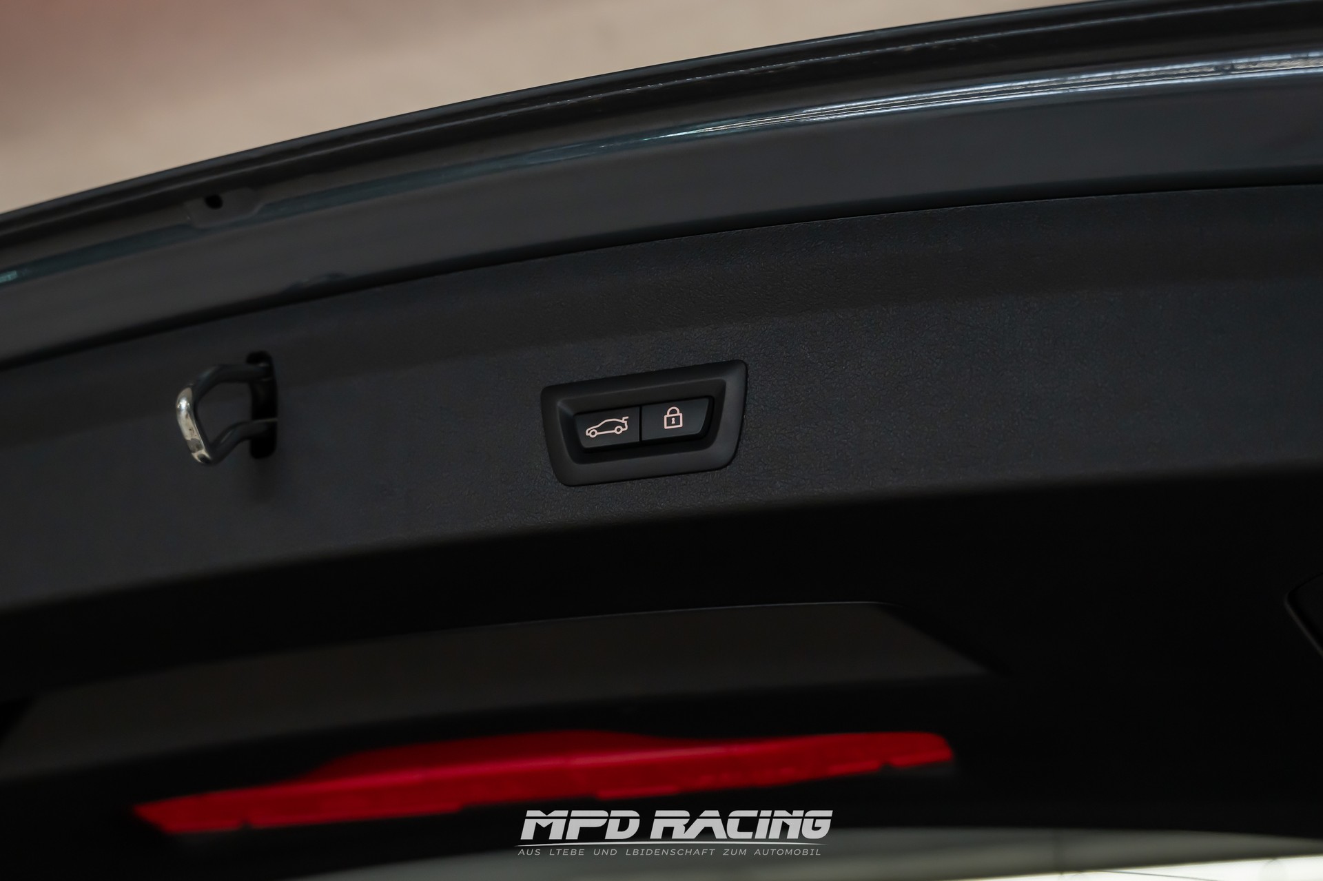 BMW M135i xDrive Steptronic-image-6