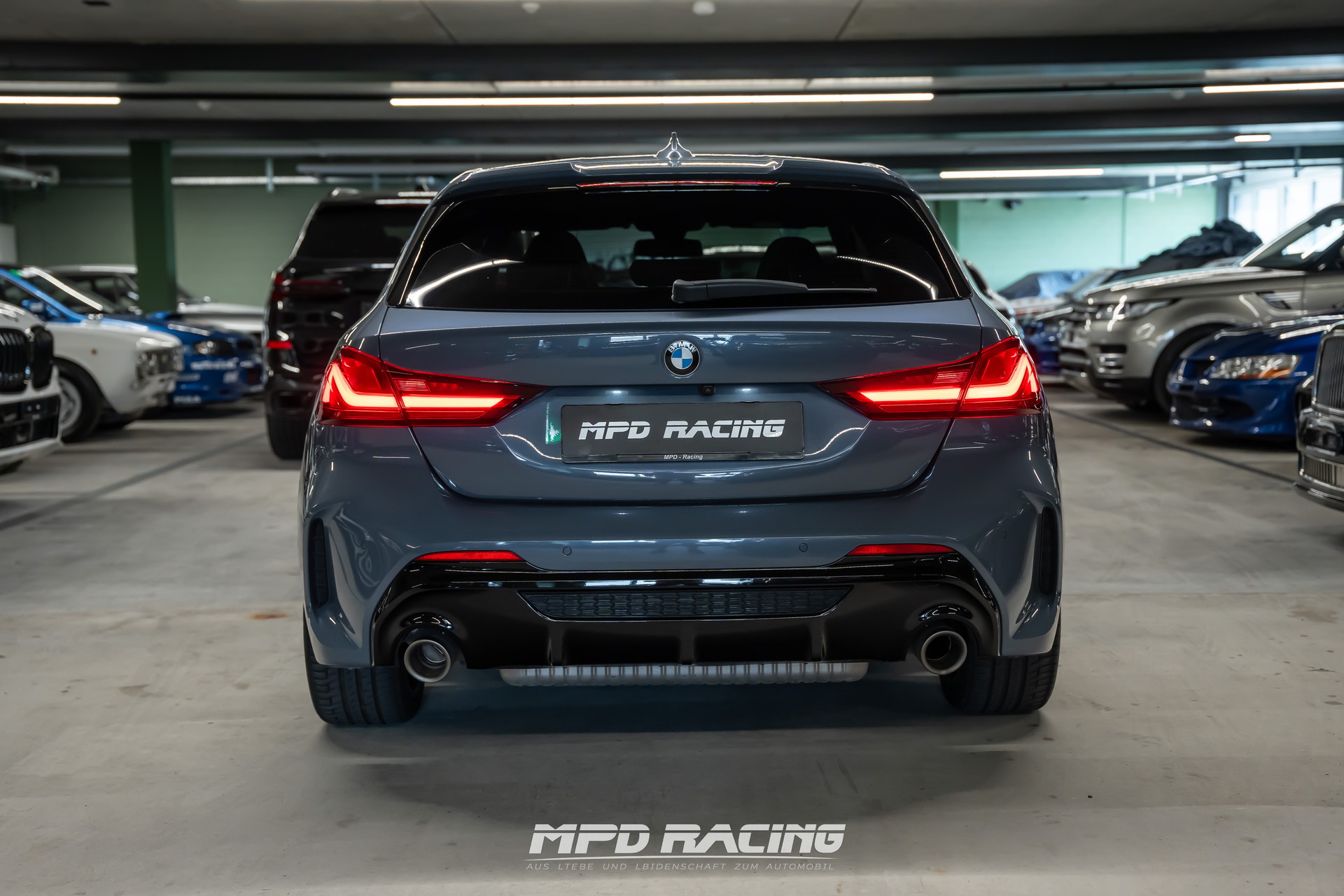 BMW M135i xDrive Steptronic-image-4