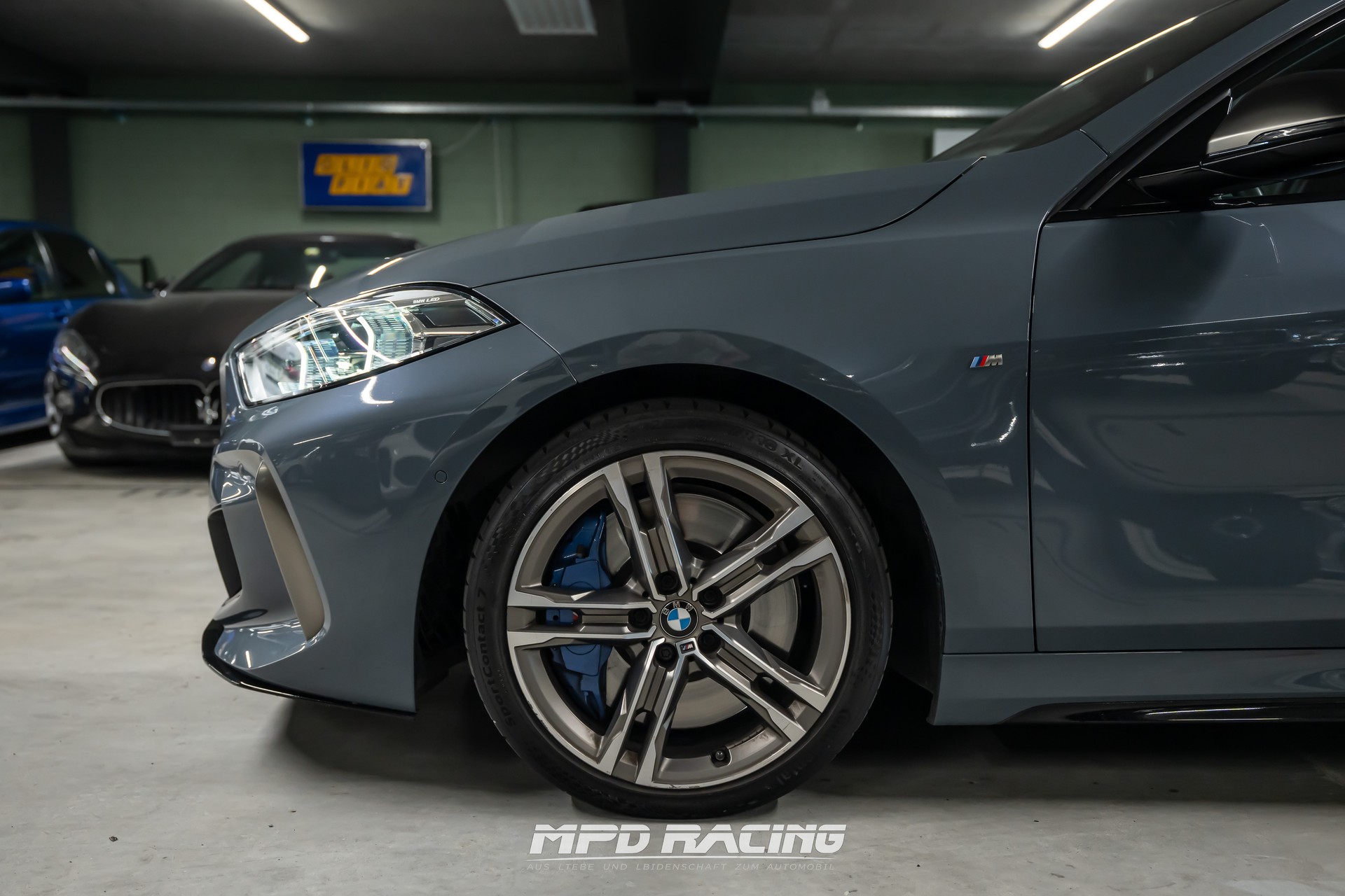 BMW M135i xDrive Steptronic-image-9