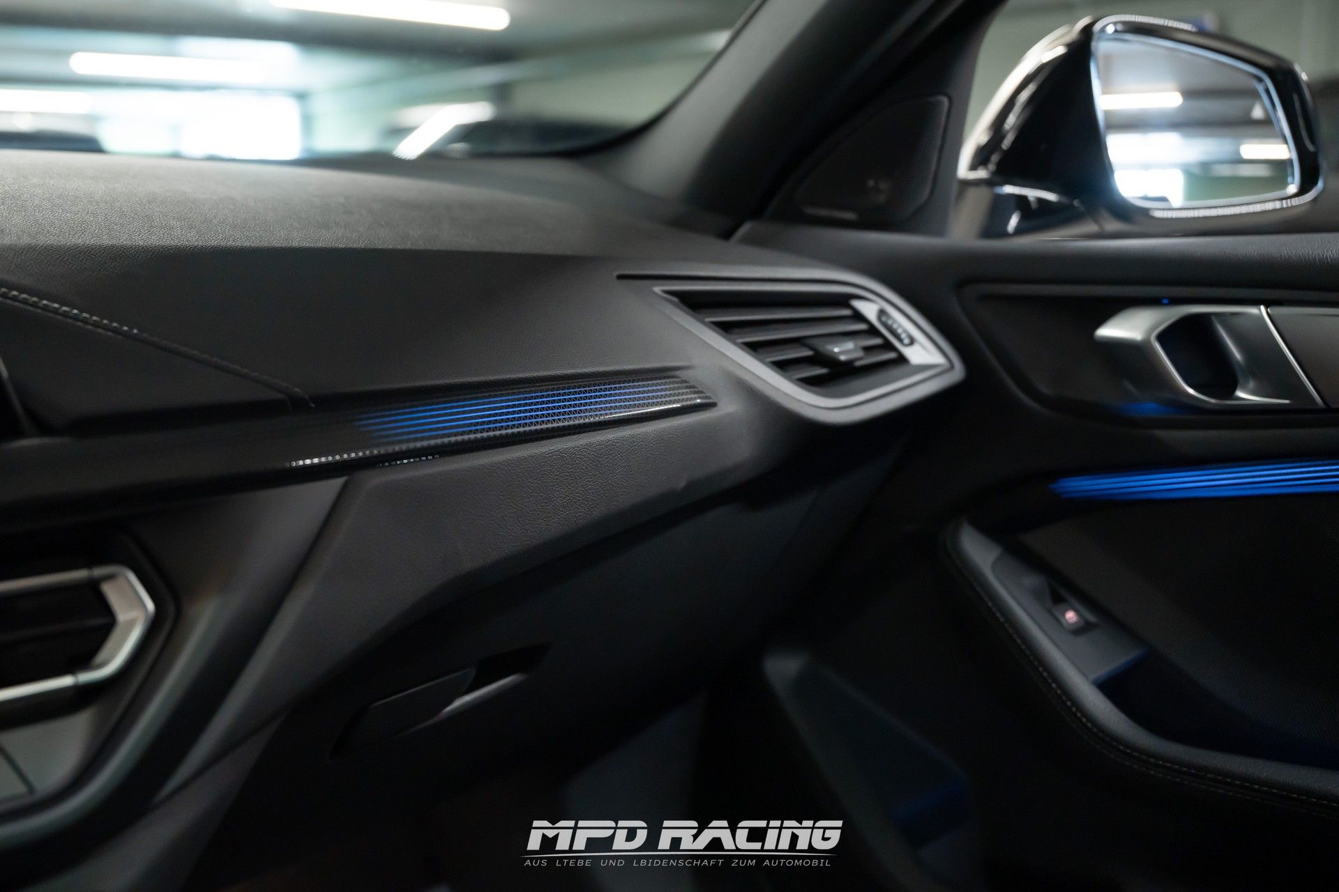 BMW M135i xDrive Steptronic-image-26
