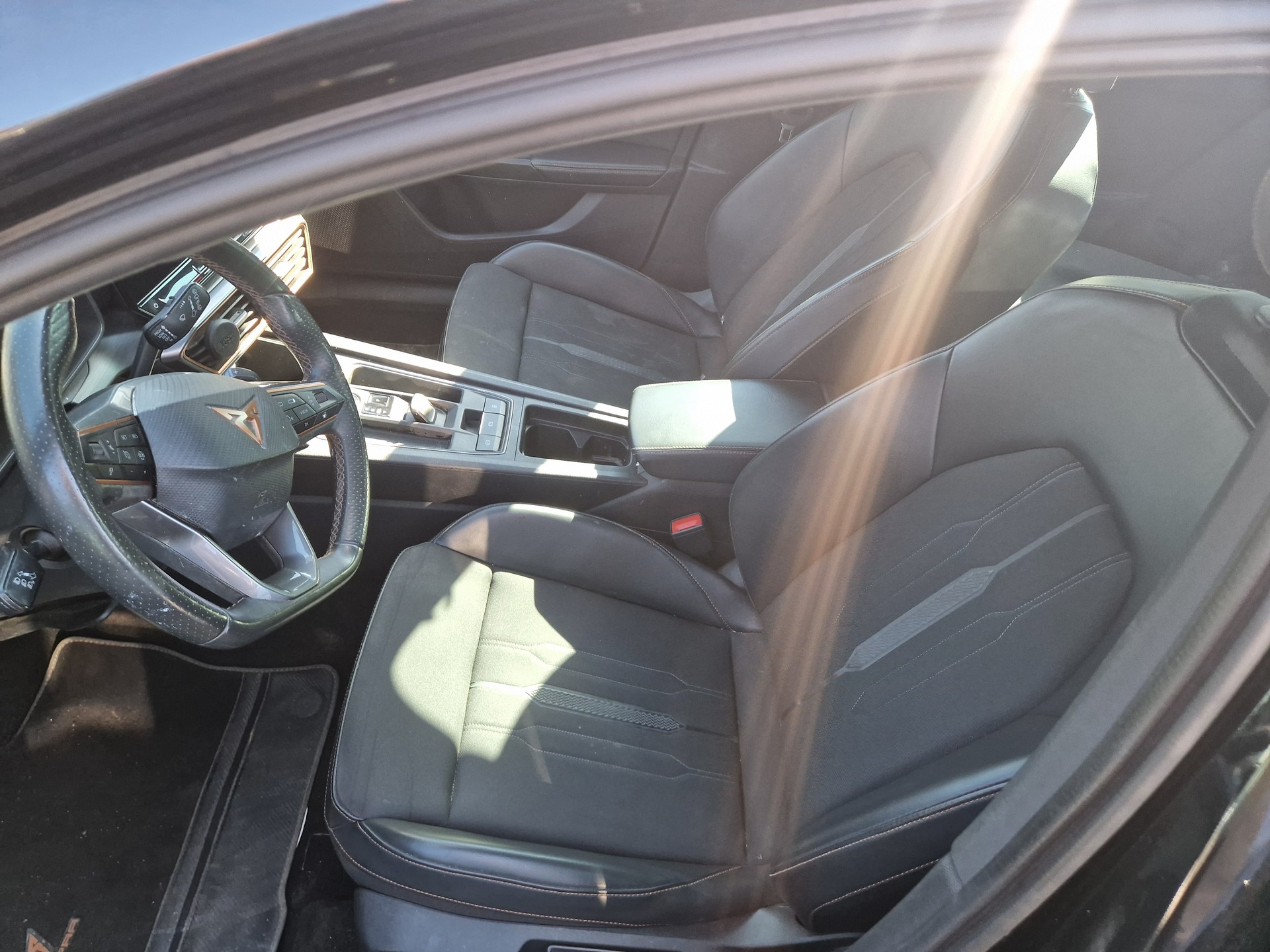 CUPRA Formentor 1.4 e-HYBRID pHEV DSG-image-5