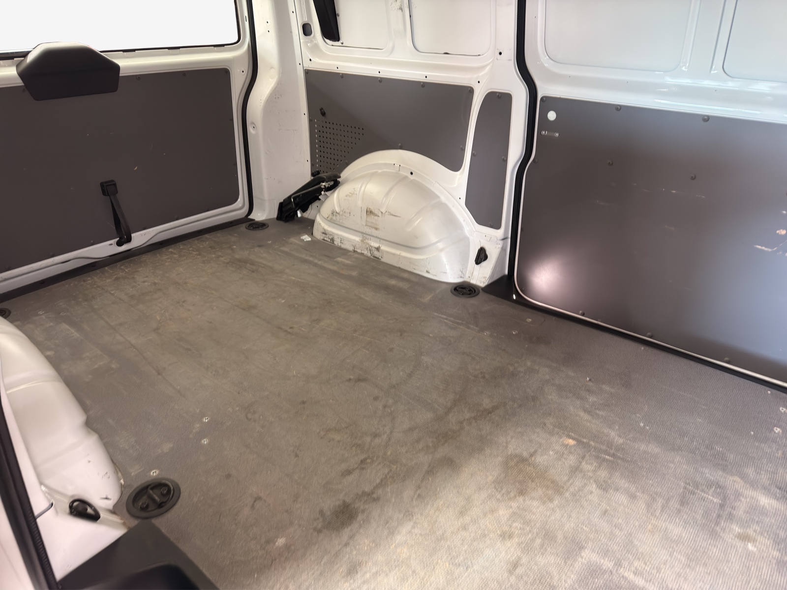 VW T6.1 2.0 TDI 4Motion-image-11