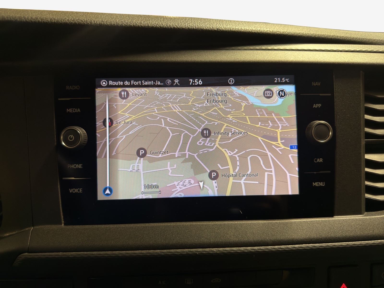 VW T6.1 2.0 TDI 4Motion-image-15