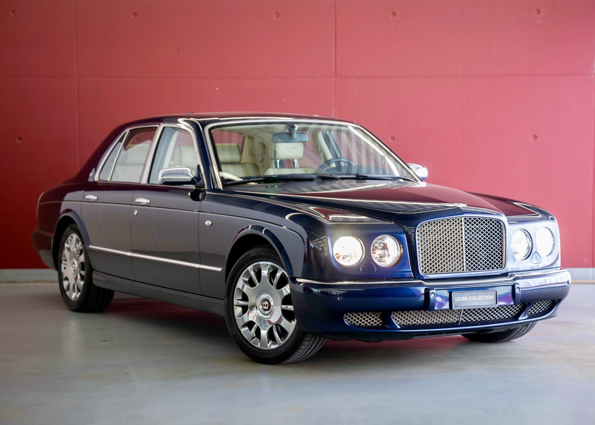 BENTLEY Arnage R (457 hp, sublime condition, full service history, 12-month warranty)-image-0