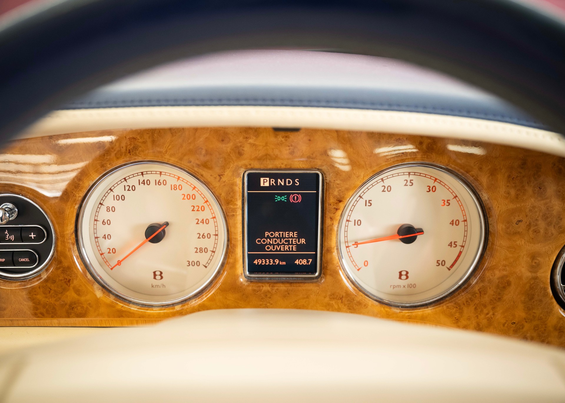 BENTLEY Arnage R (457 hp, sublime condition, full service history, 12-month warranty)-image-26