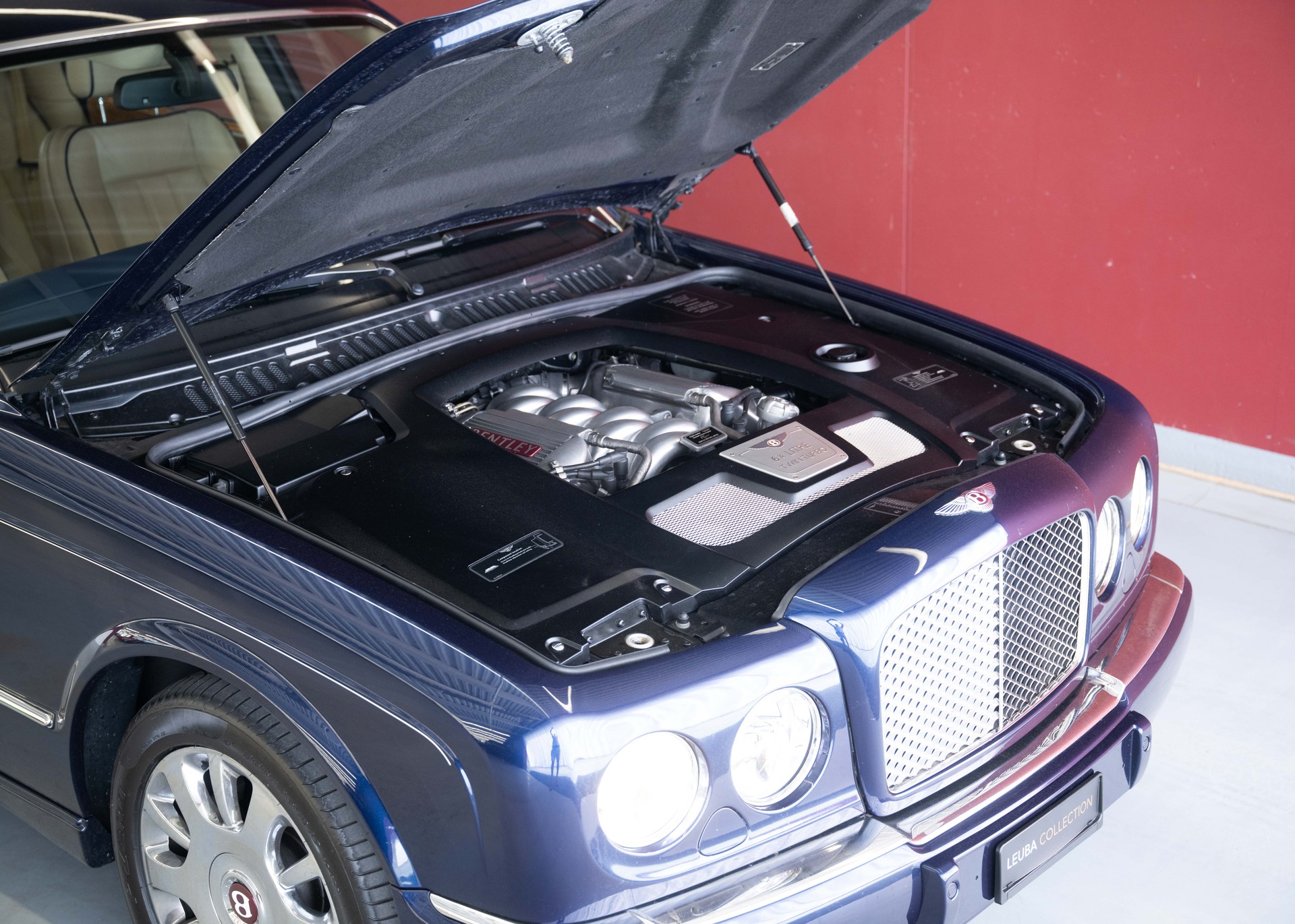 BENTLEY Arnage R (457 hp, sublime condition, full service history, 12-month warranty)-image-15
