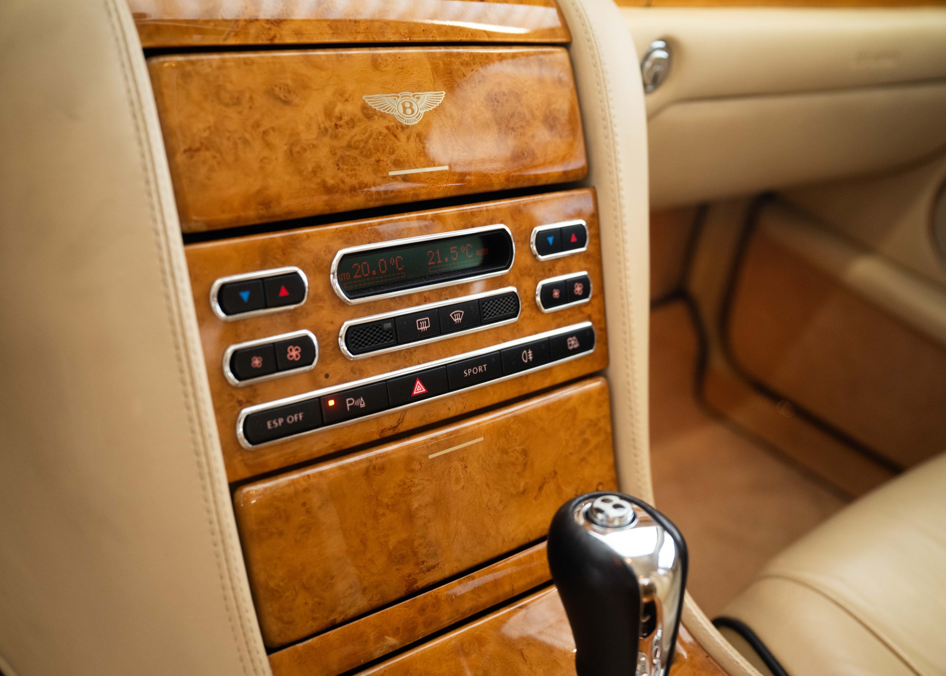 BENTLEY Arnage R (457 hp, sublime condition, full service history, 12-month warranty)-image-28