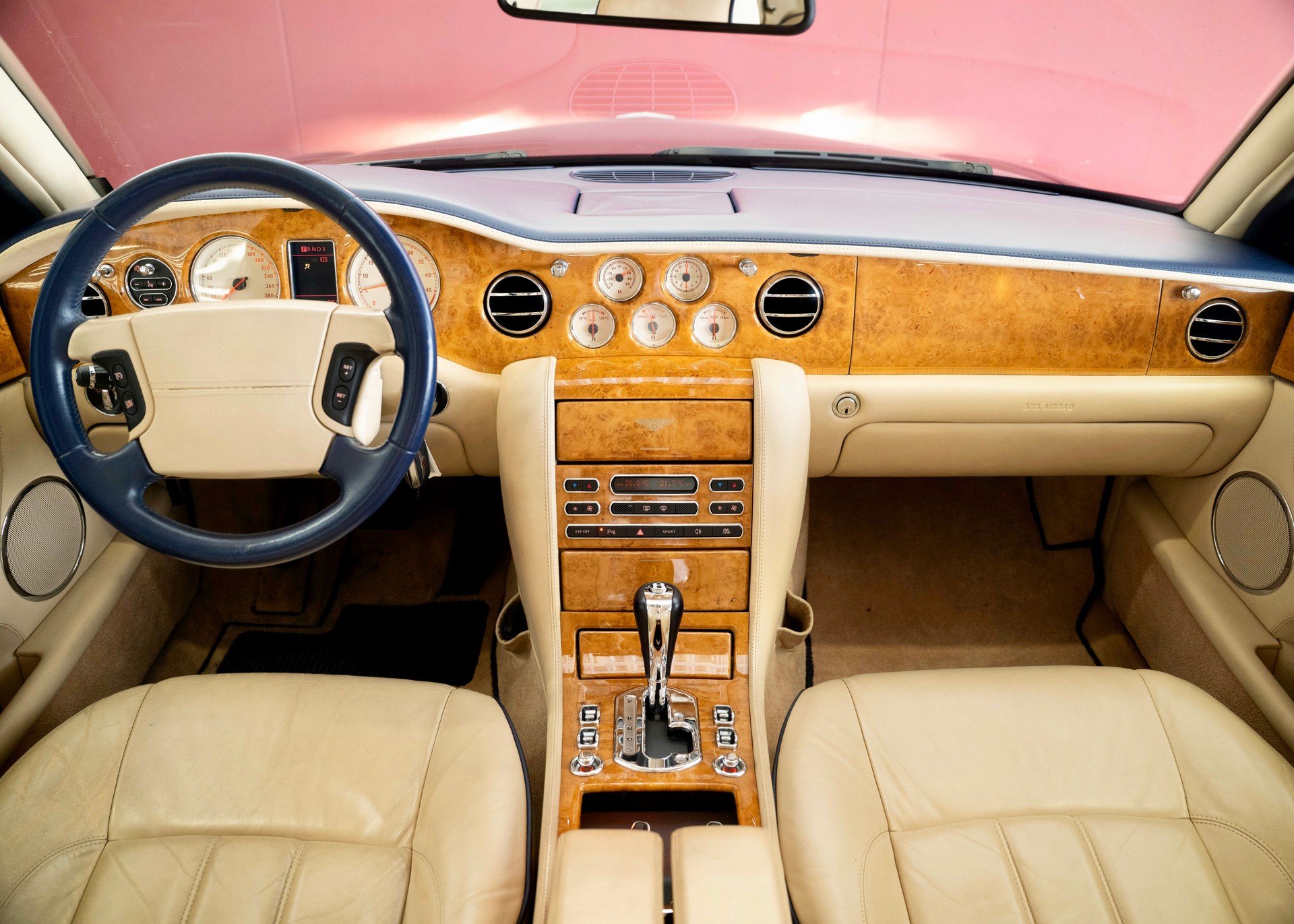 BENTLEY Arnage R (457 hp, sublime condition, full service history, 12-month warranty)-image-16