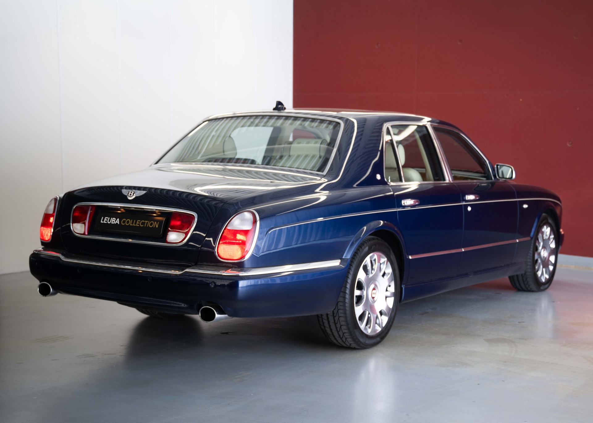 BENTLEY Arnage R (457 hp, sublime condition, full service history, 12-month warranty)-image-5