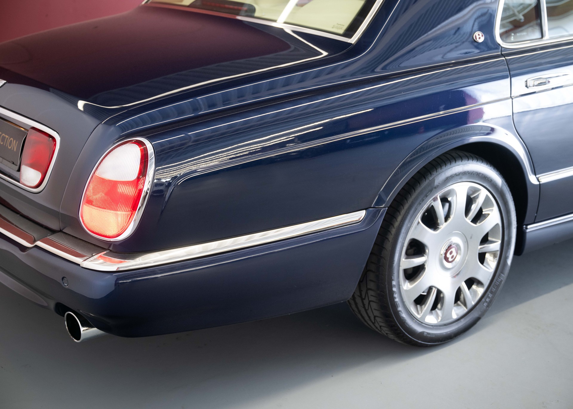 BENTLEY Arnage R (457 hp, sublime condition, full service history, 12-month warranty)-image-14