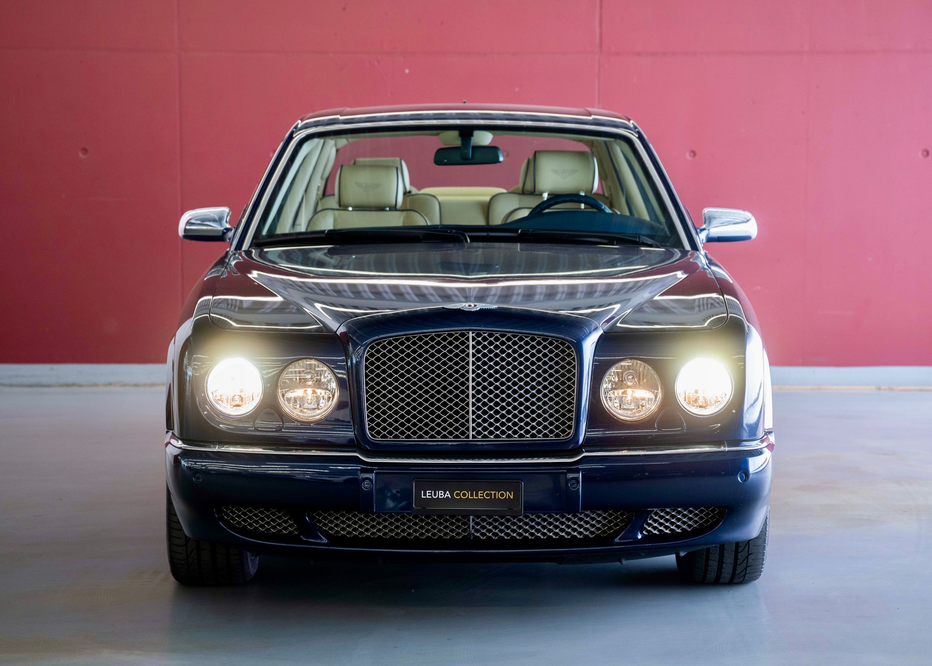 BENTLEY Arnage R (457 hp, sublime condition, full service history, 12-month warranty)-image-2