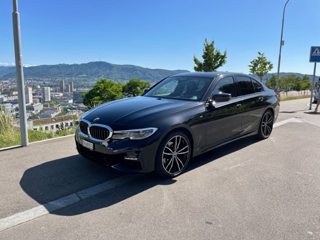 BMW 320d xDrive-image-1