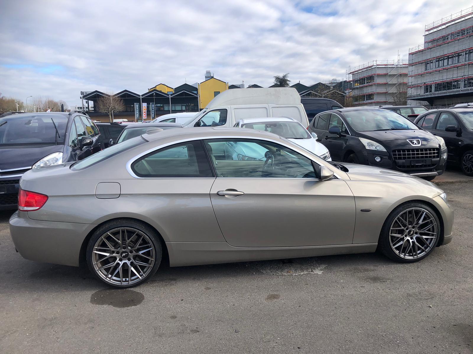 BMW 335i xDrive Coupé Steptronic-image-3