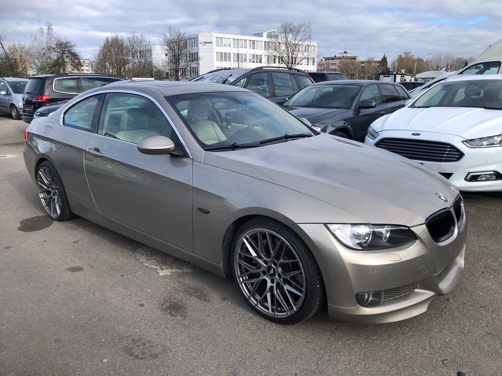 BMW 335i xDrive Coupé Steptronic-image-4