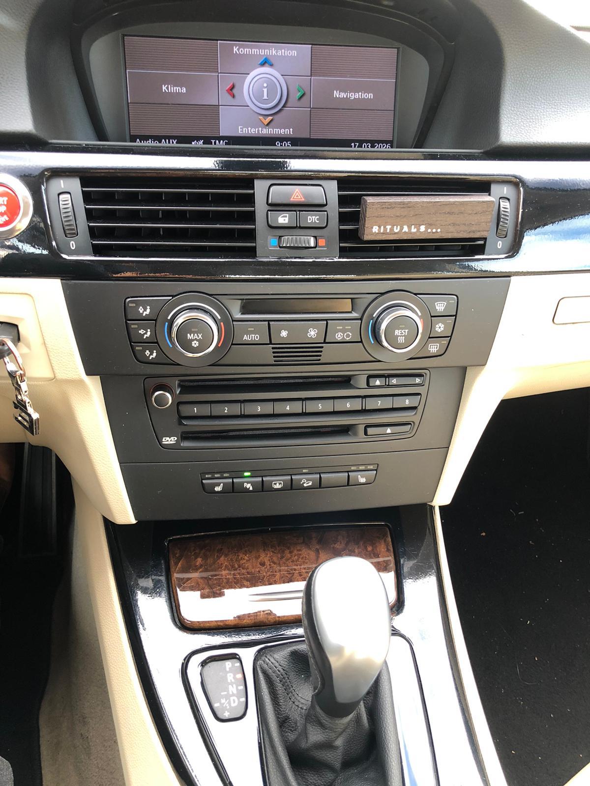 BMW 335i xDrive Coupé Steptronic-image-8