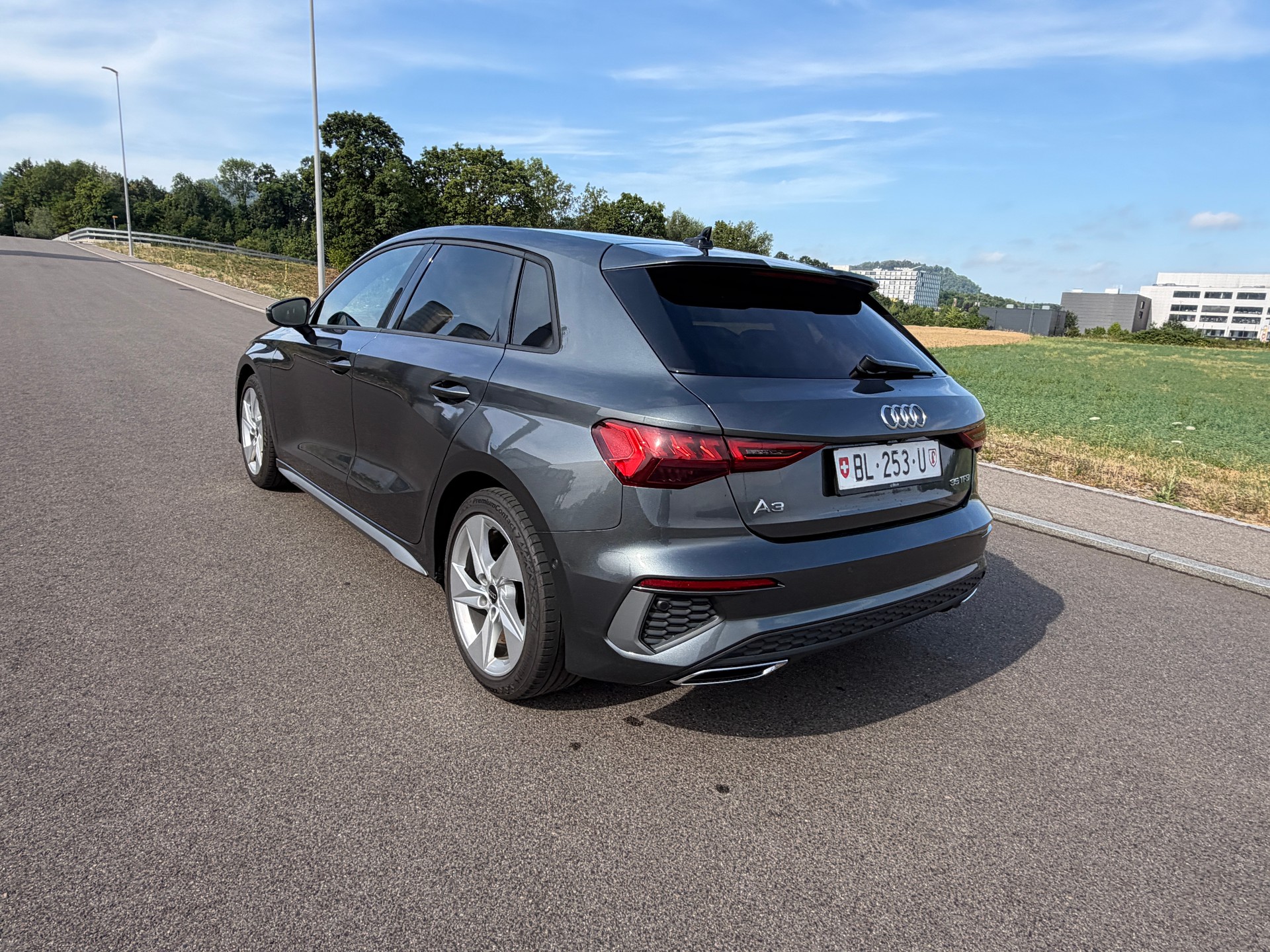 AUDI A3 Sportback 35 TFSI S line Attraction S-tronic-image-9