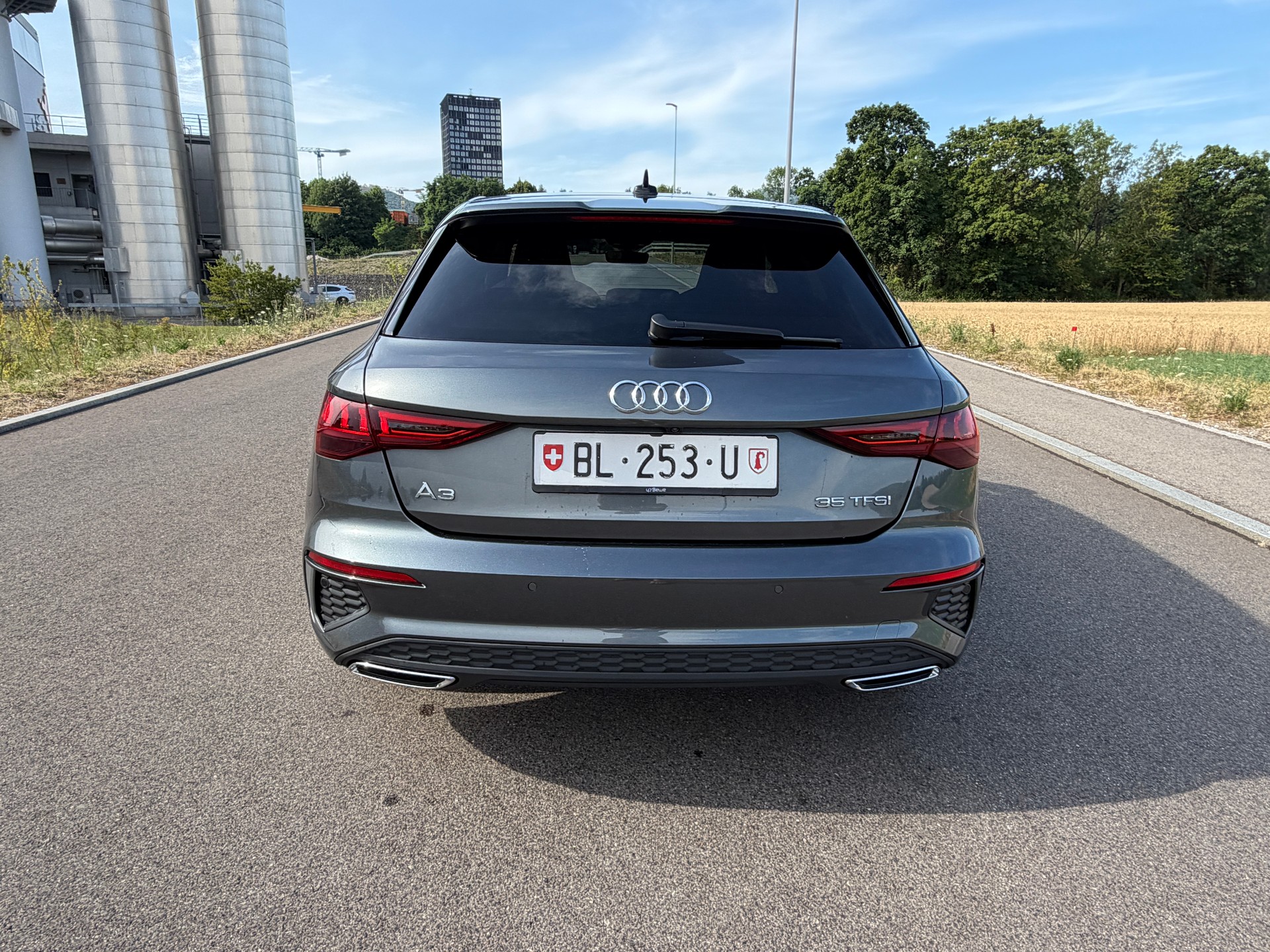 AUDI A3 Sportback 35 TFSI S line Attraction S-tronic-image-10