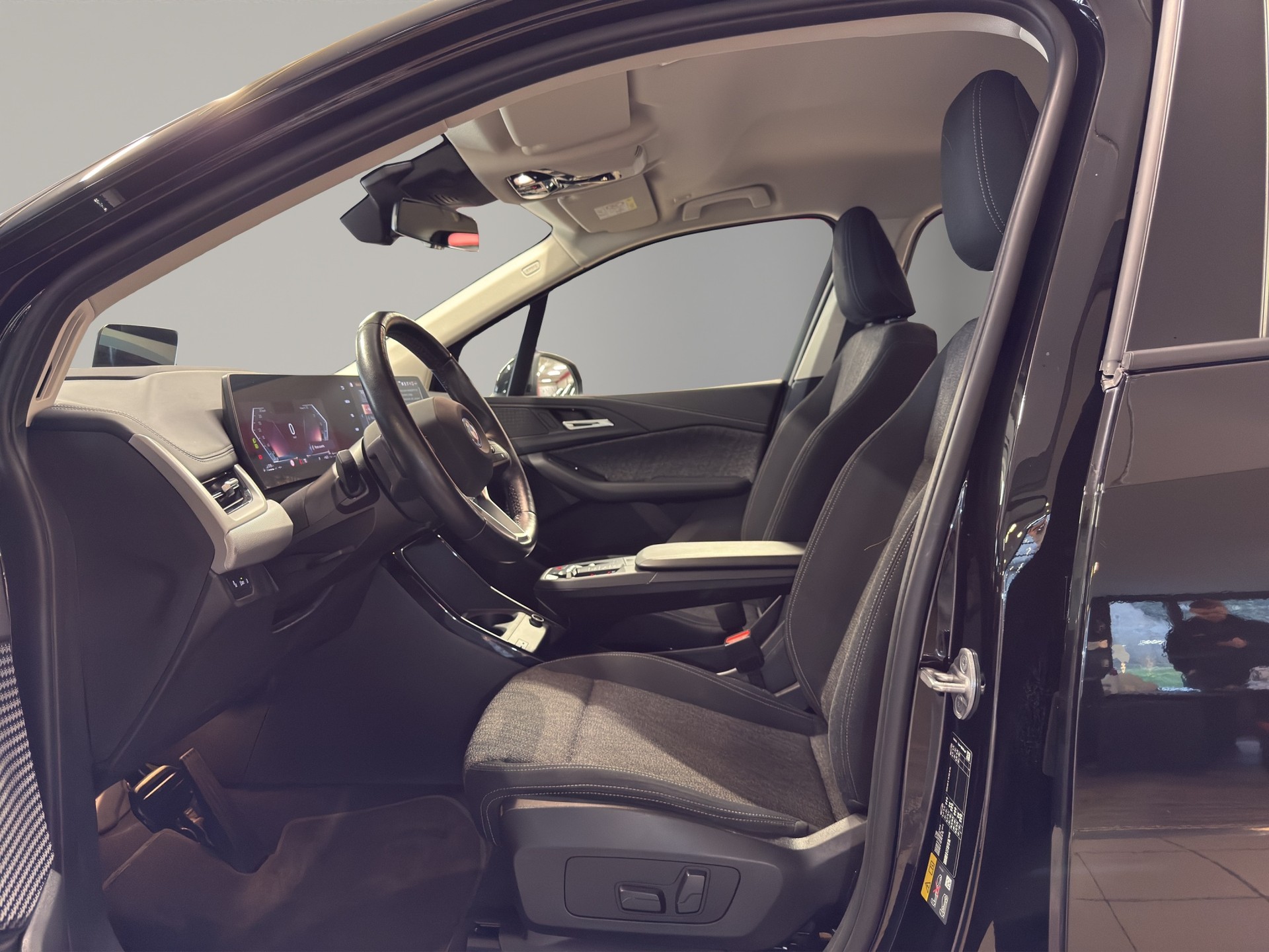 BMW 225e xDrive Active Tourer-image-7