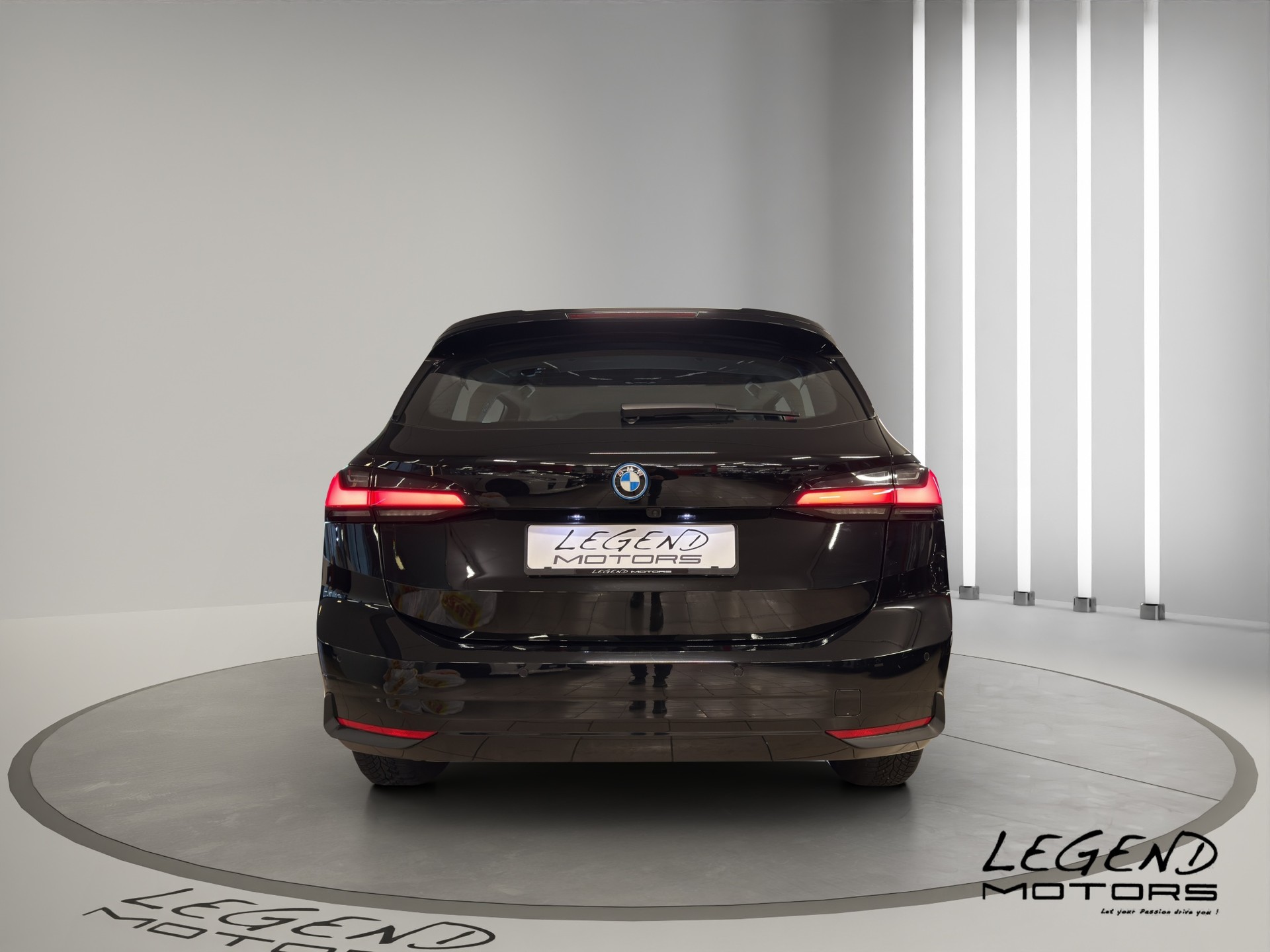BMW 225e xDrive Active Tourer-image-4