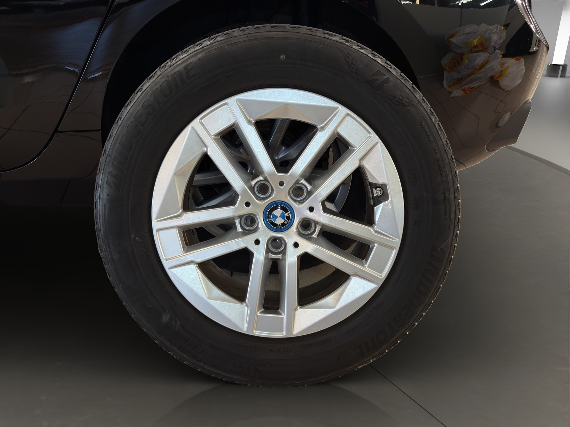 BMW 225e xDrive Active Tourer-image-17