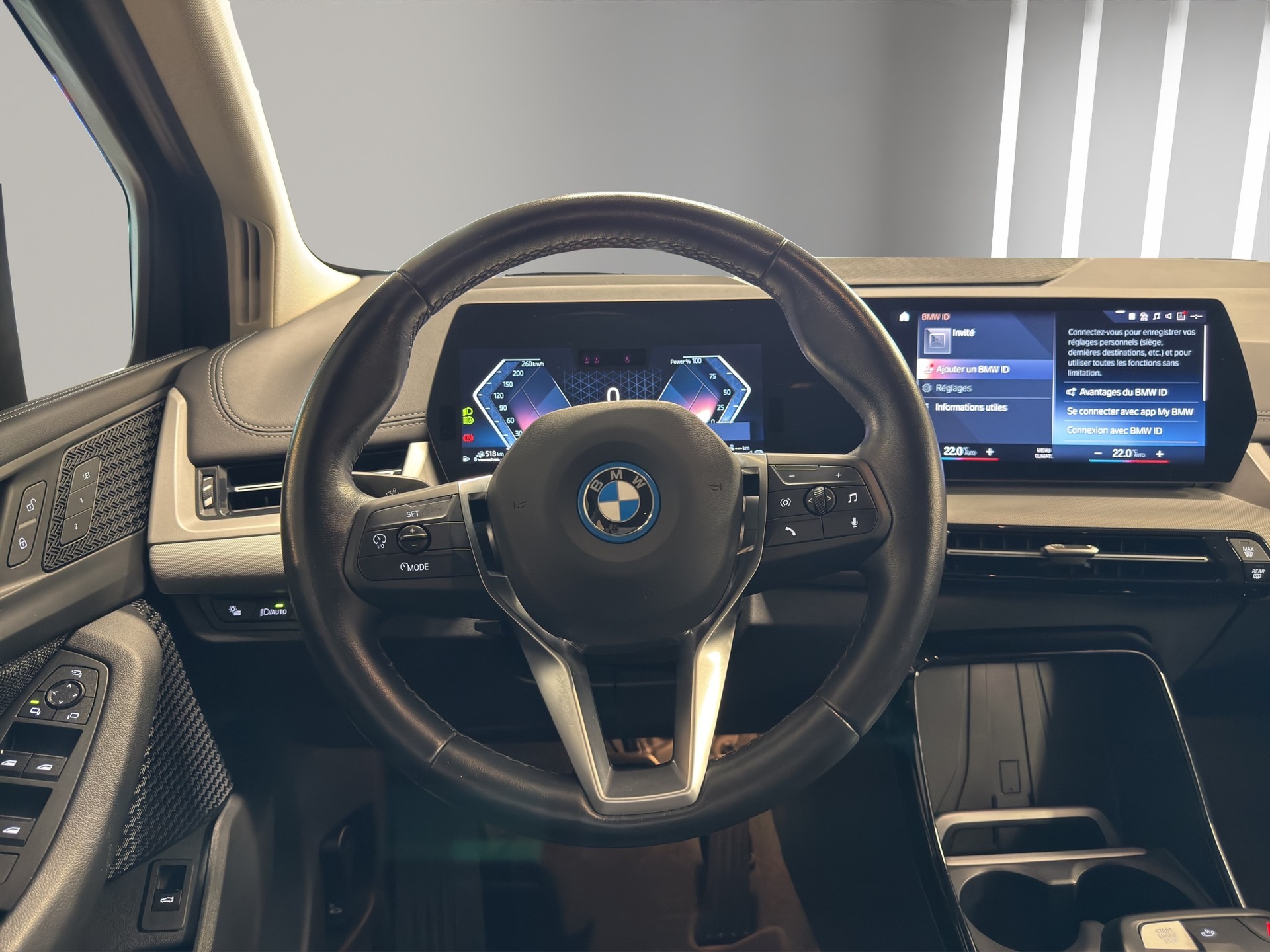BMW 225e xDrive Active Tourer-image-9