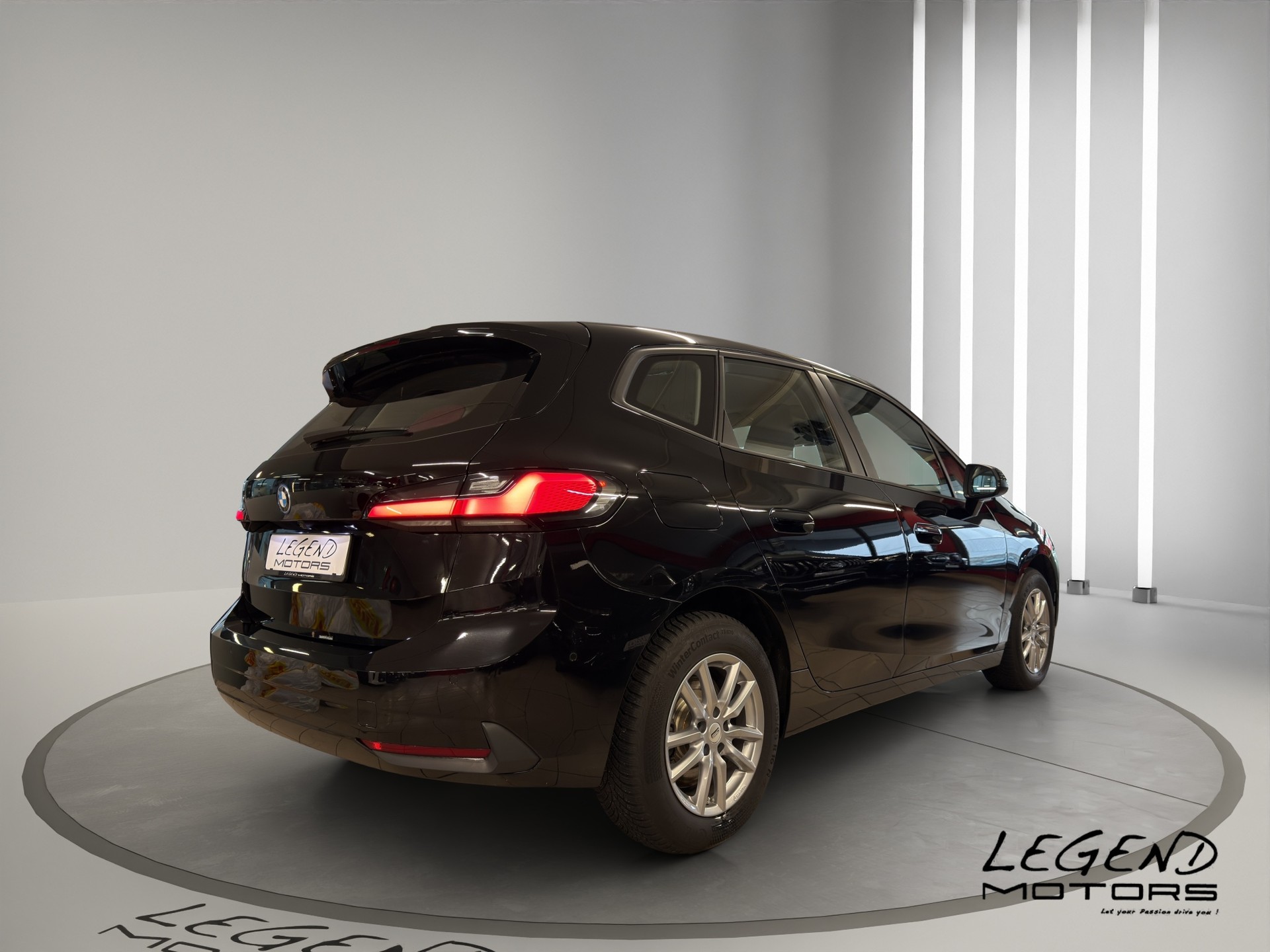 BMW 225e xDrive Active Tourer-image-5