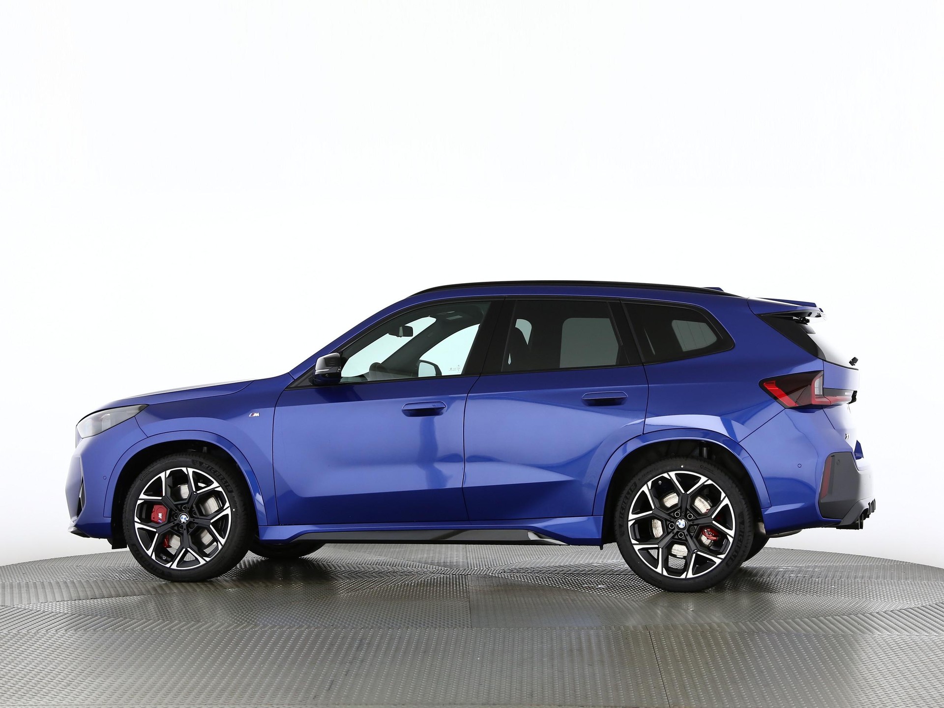 BMW X1 M35i-image-12