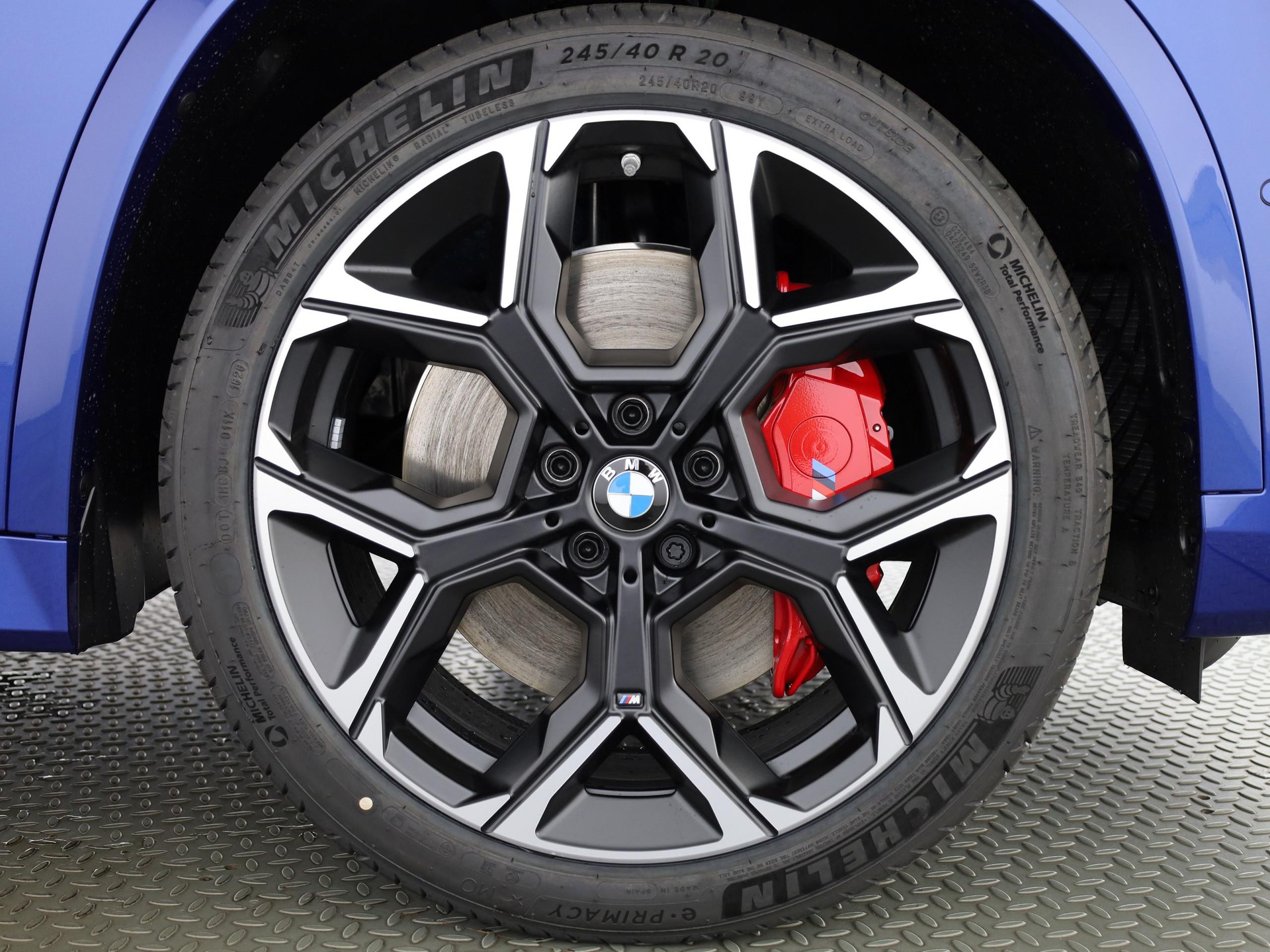BMW X1 M35i-image-3