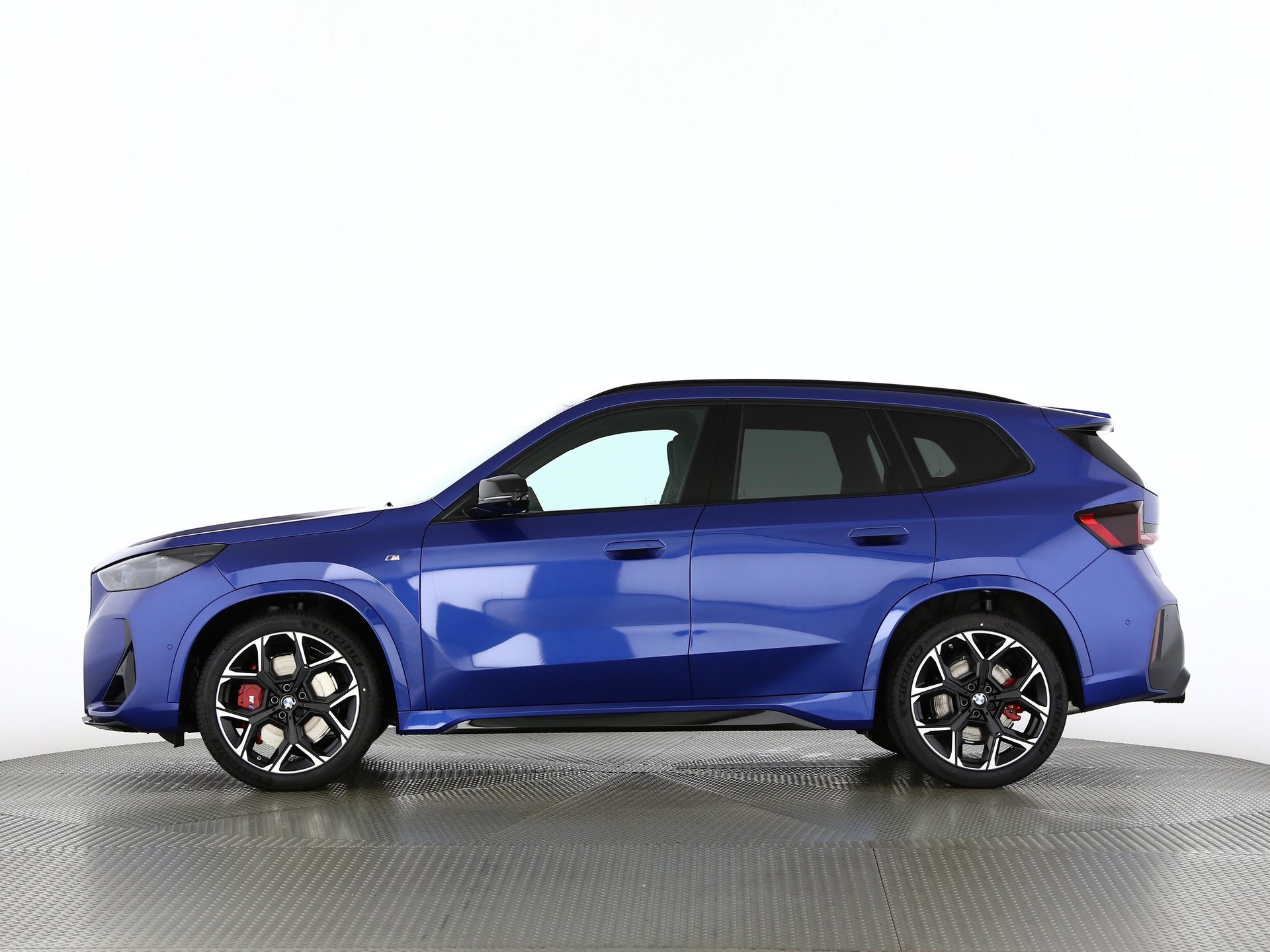 BMW X1 M35i-image-11