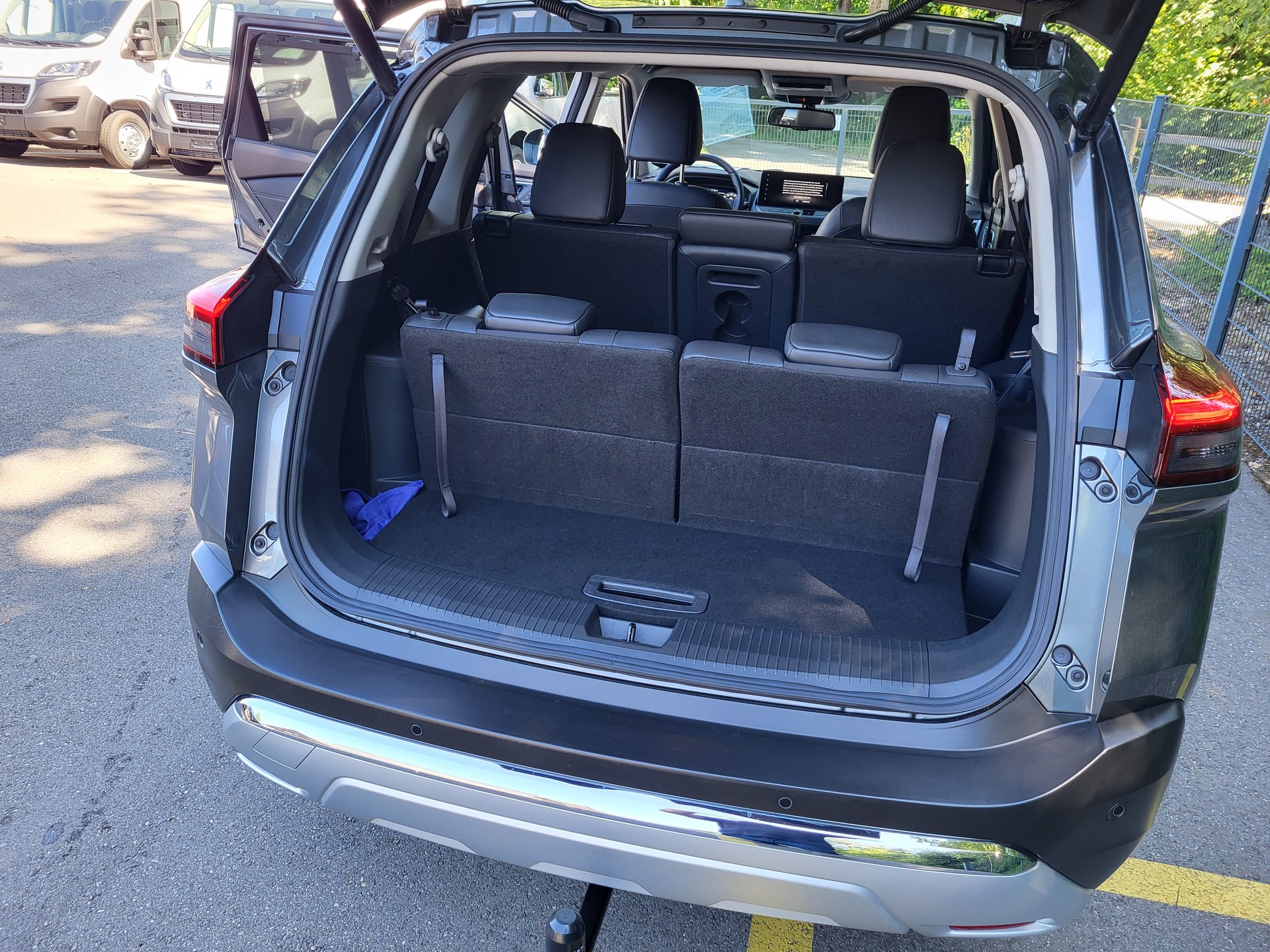 NISSAN X-Trail 1.5 4WD 7Sitze Tekna-image-7