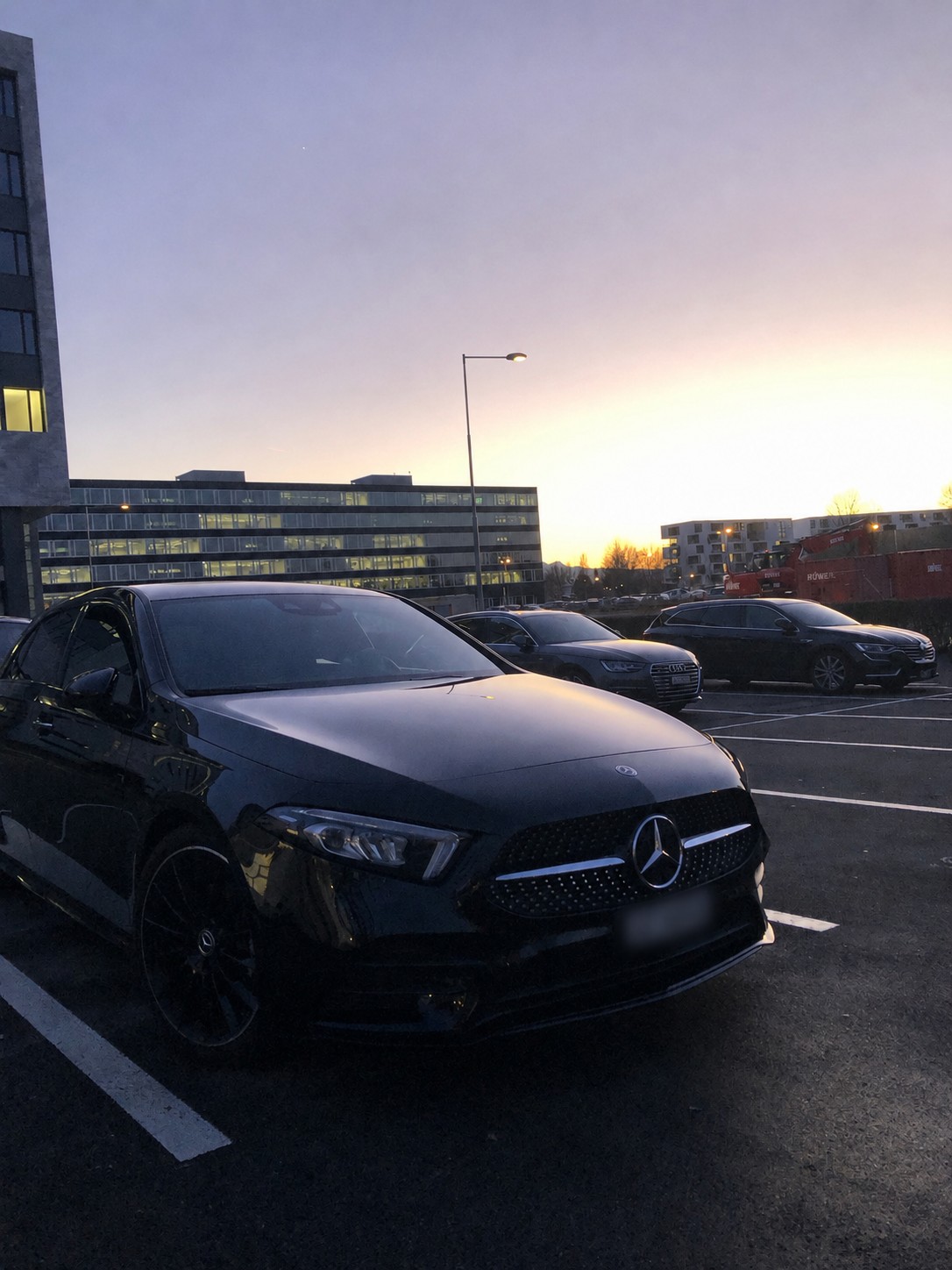 MERCEDES-BENZ A 200 AMG Line-image-0