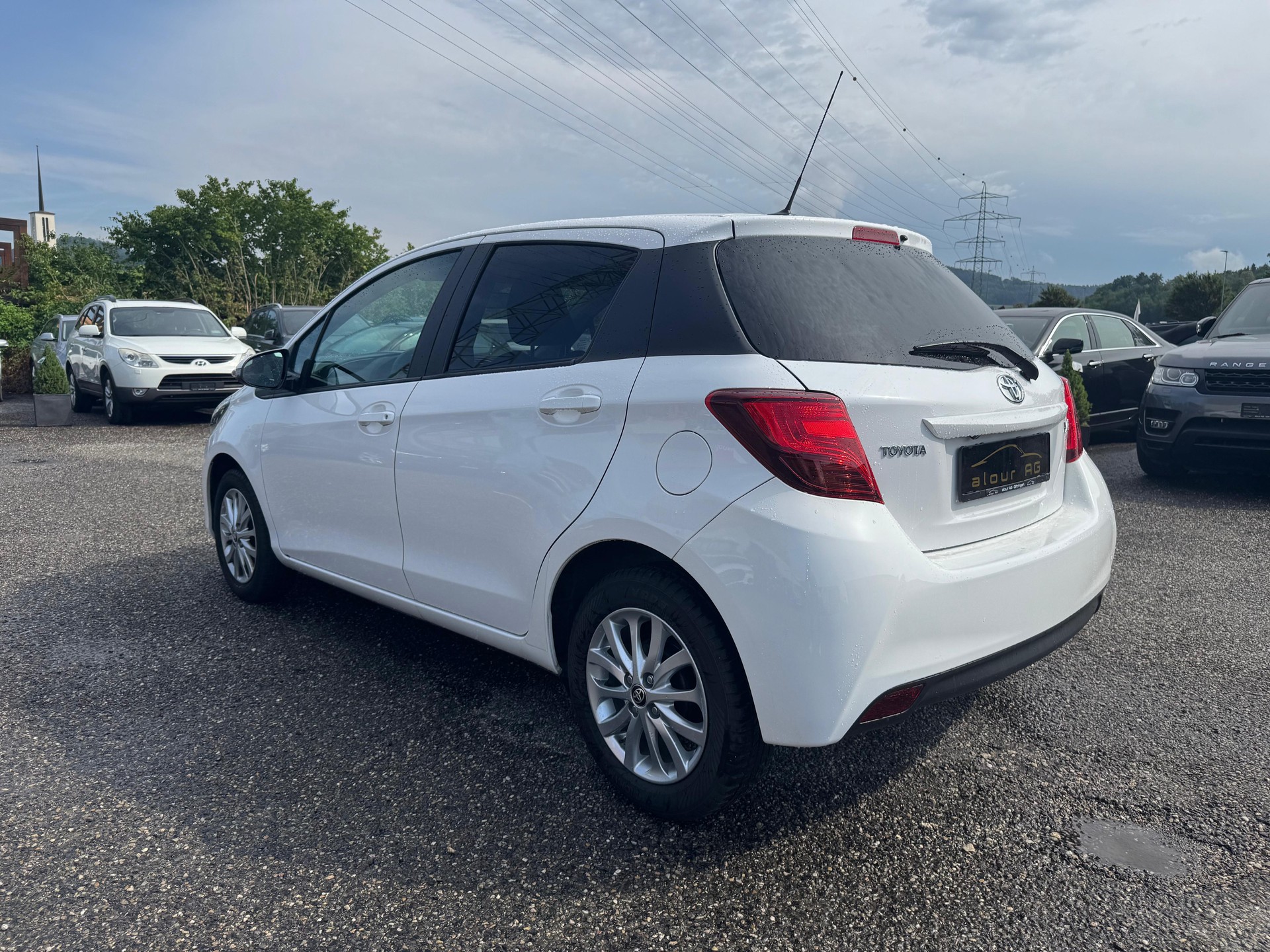 TOYOTA Yaris 1.33 Trend-image-2