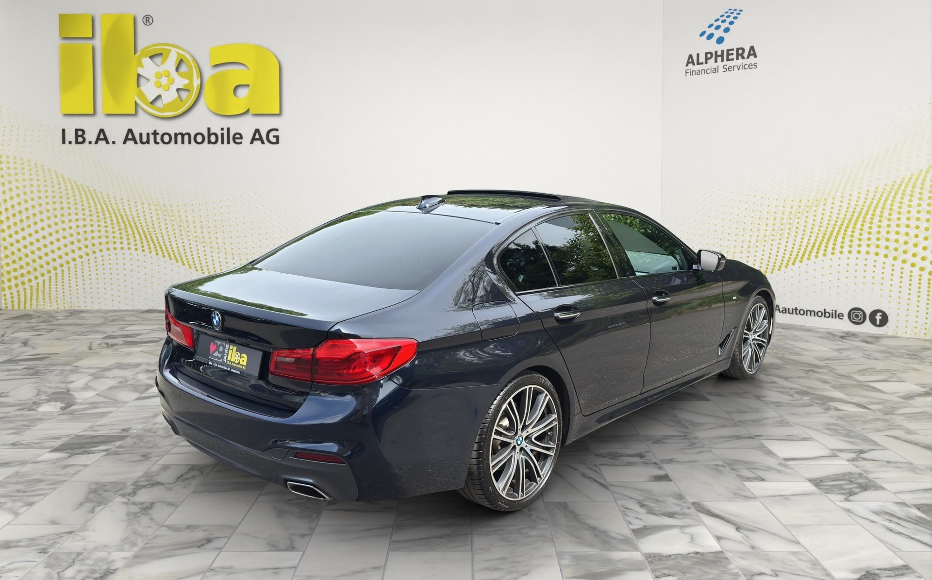 BMW 520d xDrive M-Sport 4x4 Panoramadach-image-4