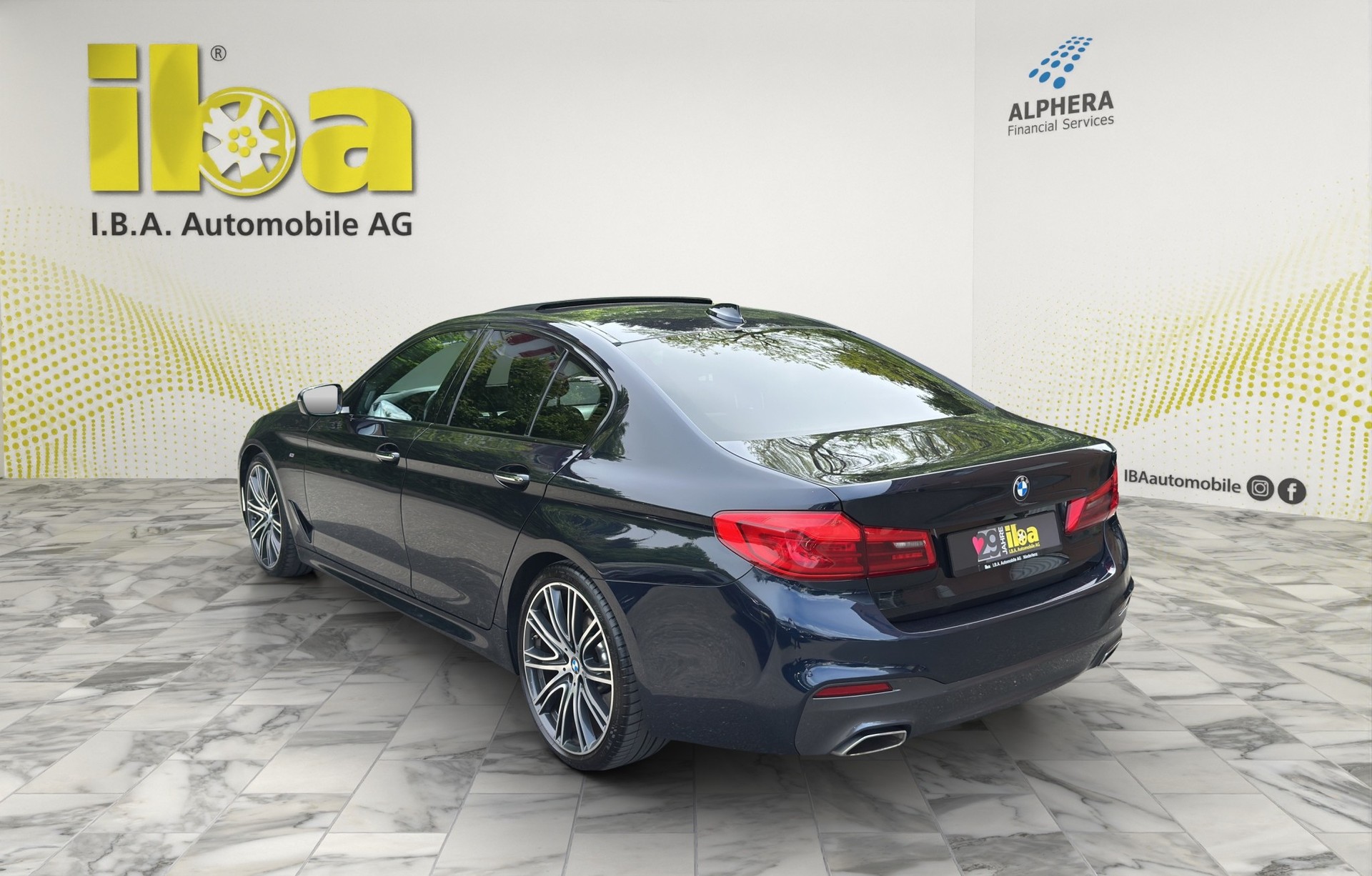 BMW 520d xDrive M-Sport 4x4 Panoramadach-showroom-element-2